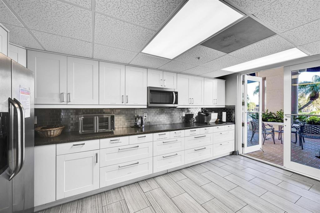 2880 NE 14th Street Causeway 1004