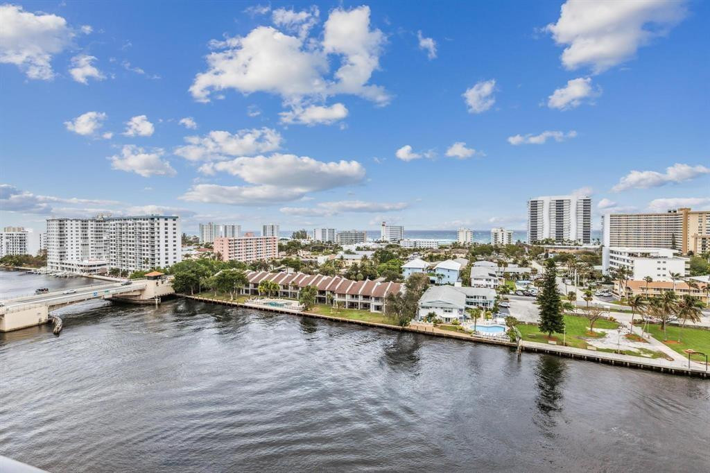 2880 NE 14th Street Causeway 1004