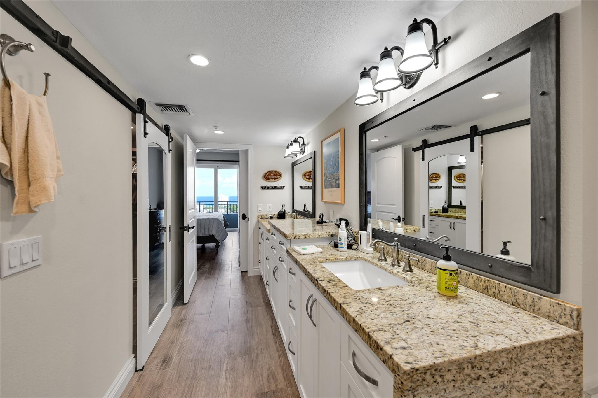 2880 NE 14th Street Causeway 1004