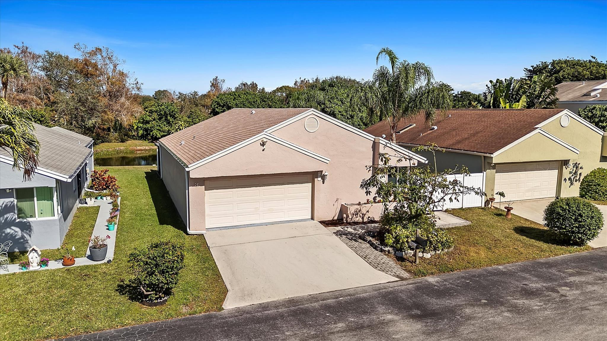 3 E Chesterfield Drive