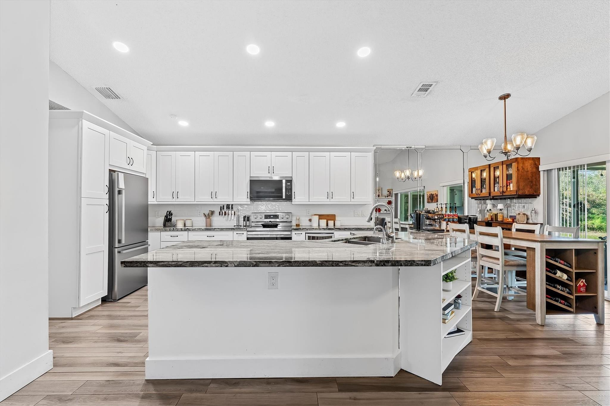 3 E Chesterfield Drive