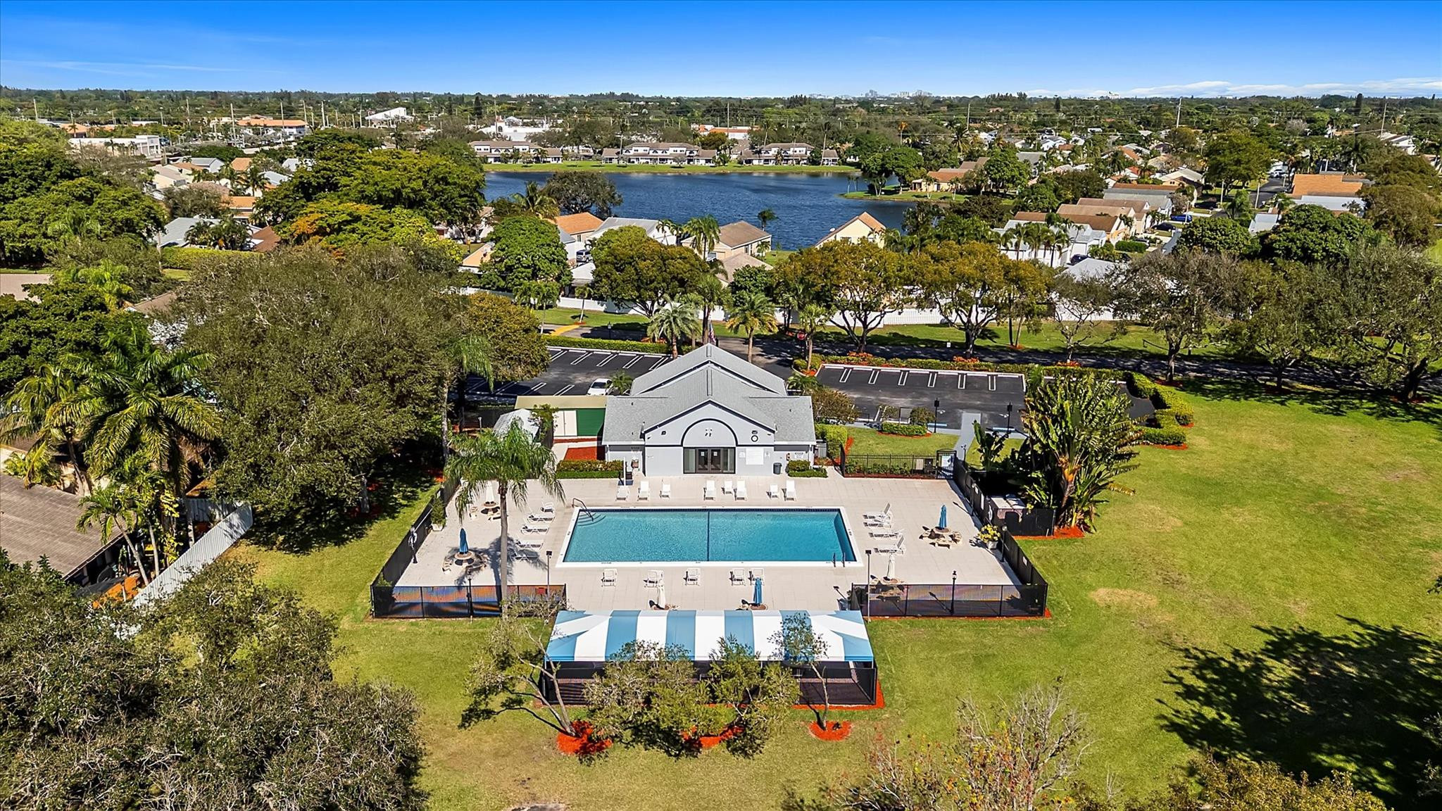 3 E Chesterfield Drive