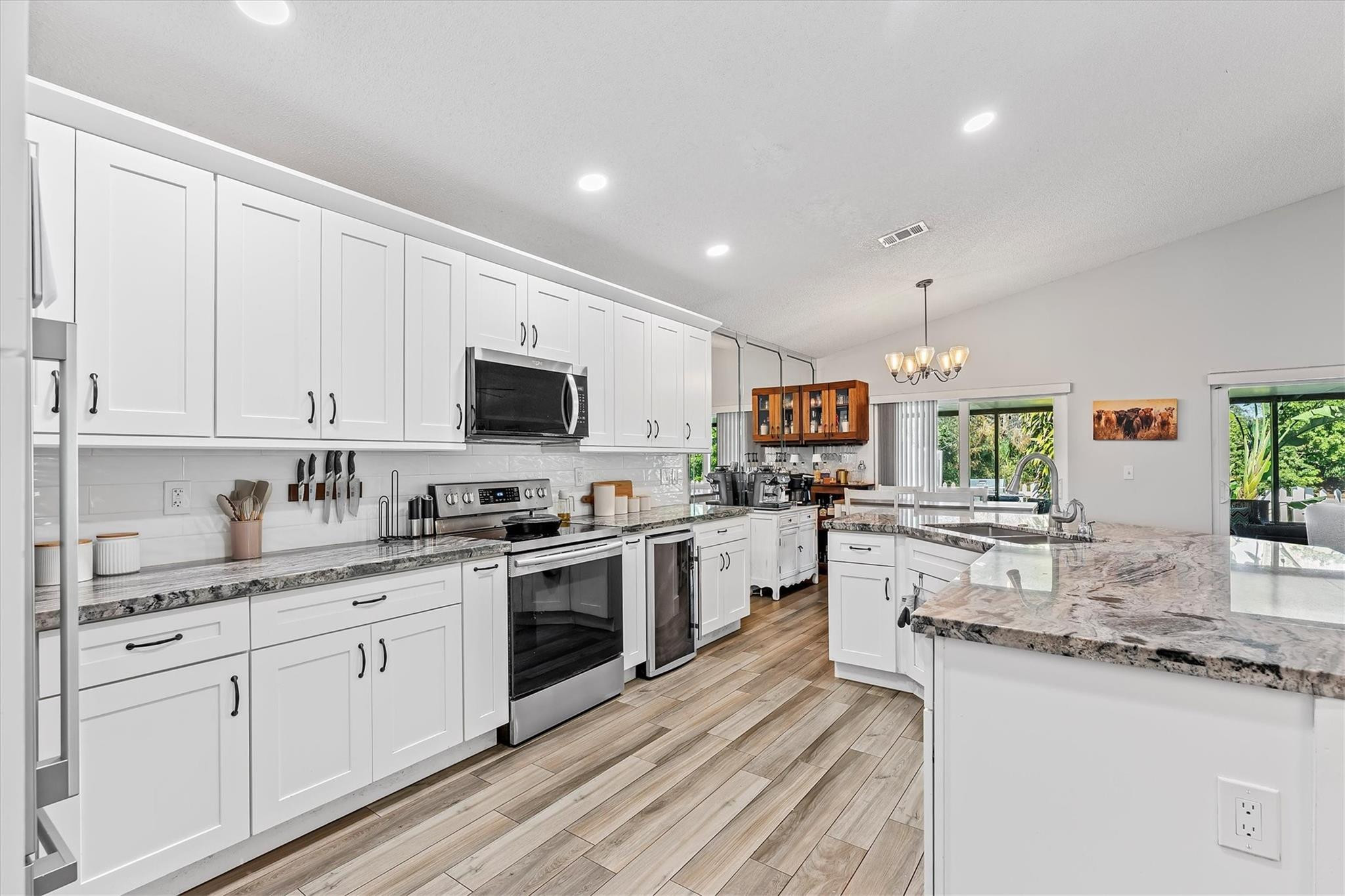 3 E Chesterfield Drive