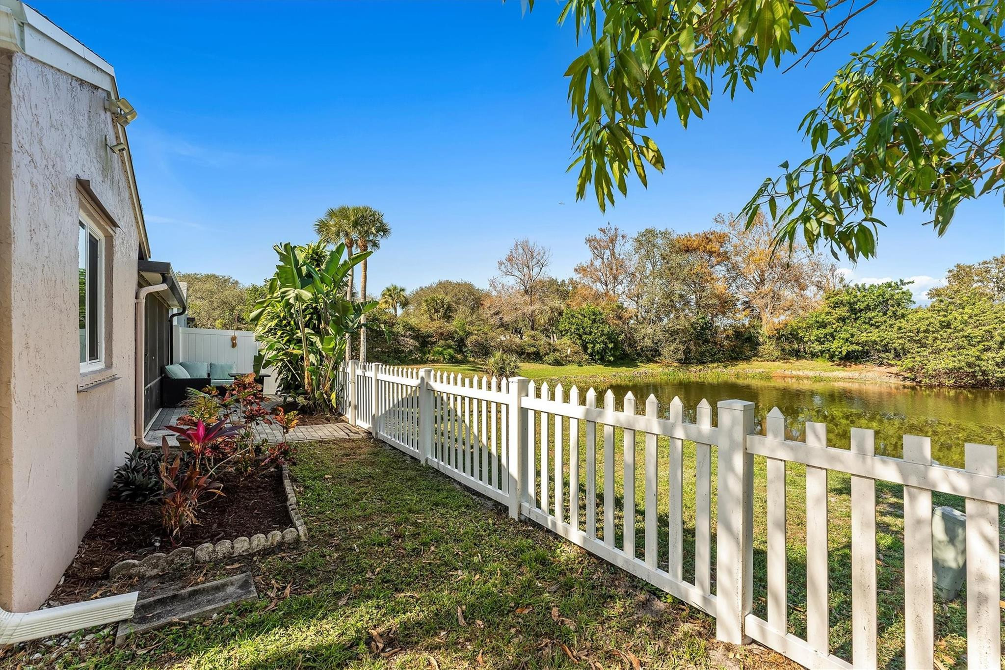 3 E Chesterfield Drive