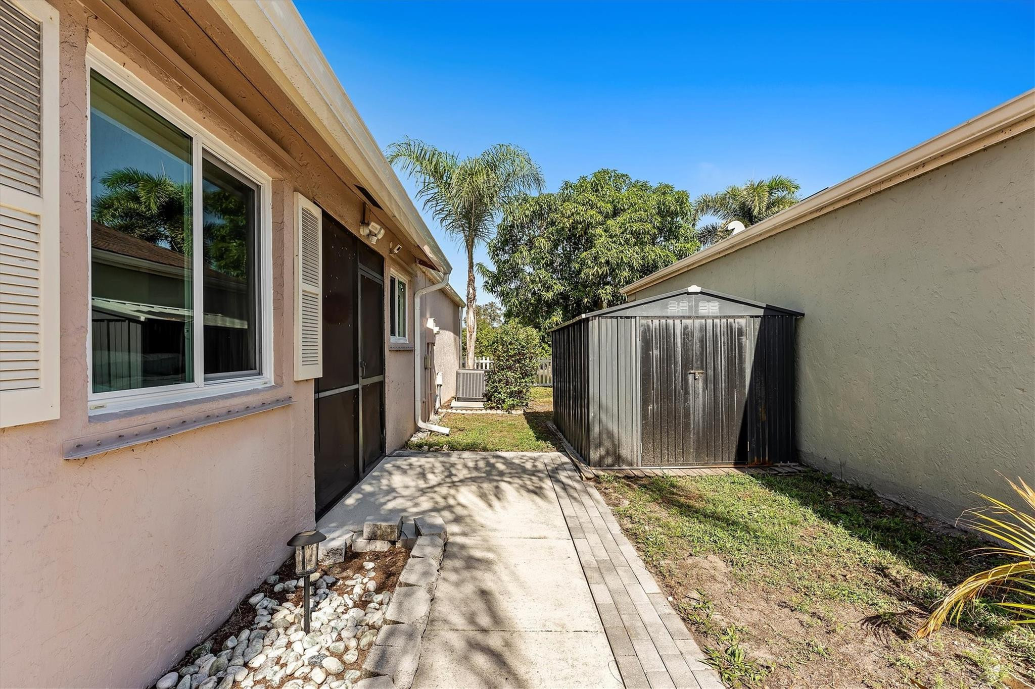 3 E Chesterfield Drive