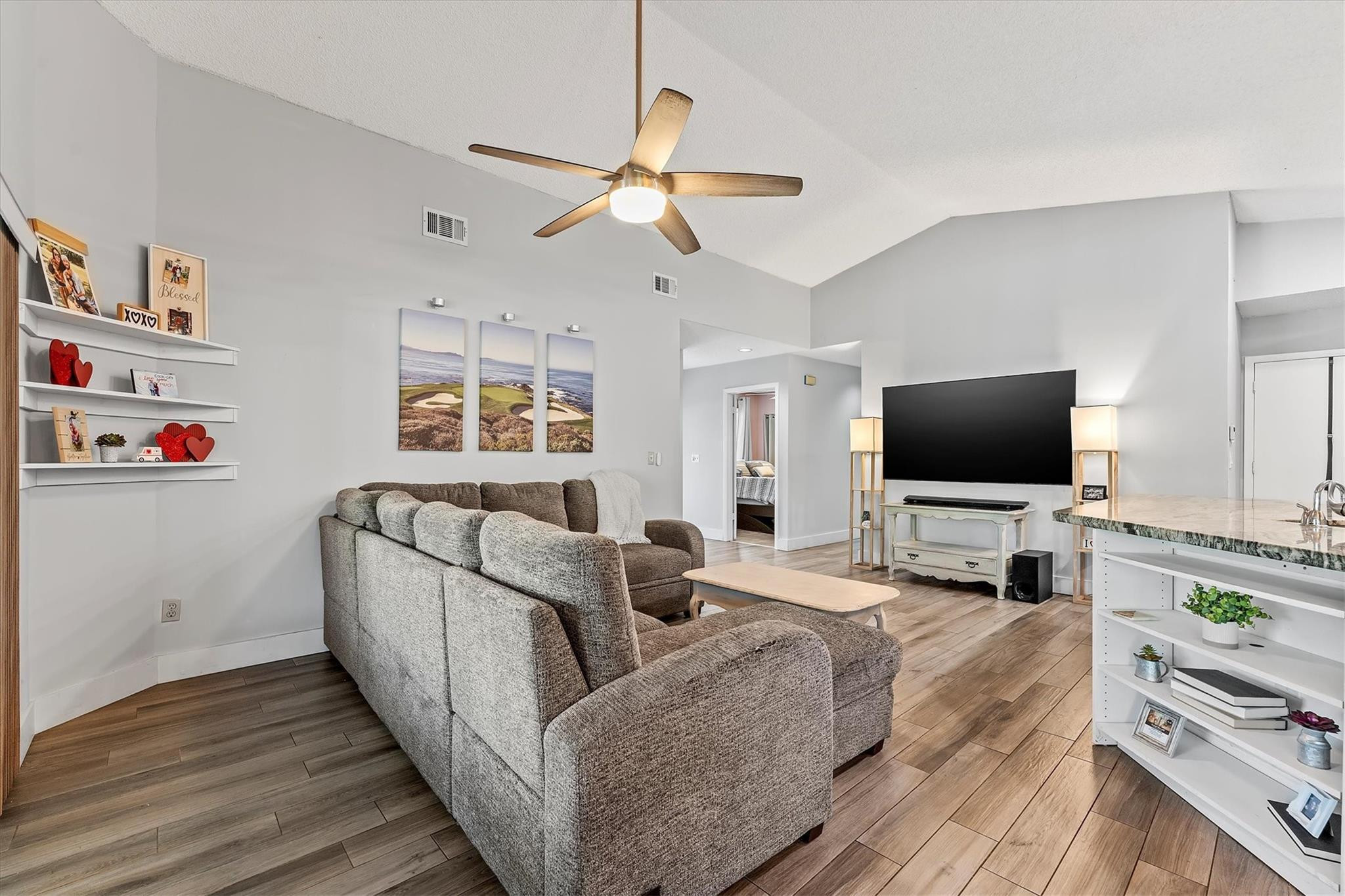 3 E Chesterfield Drive