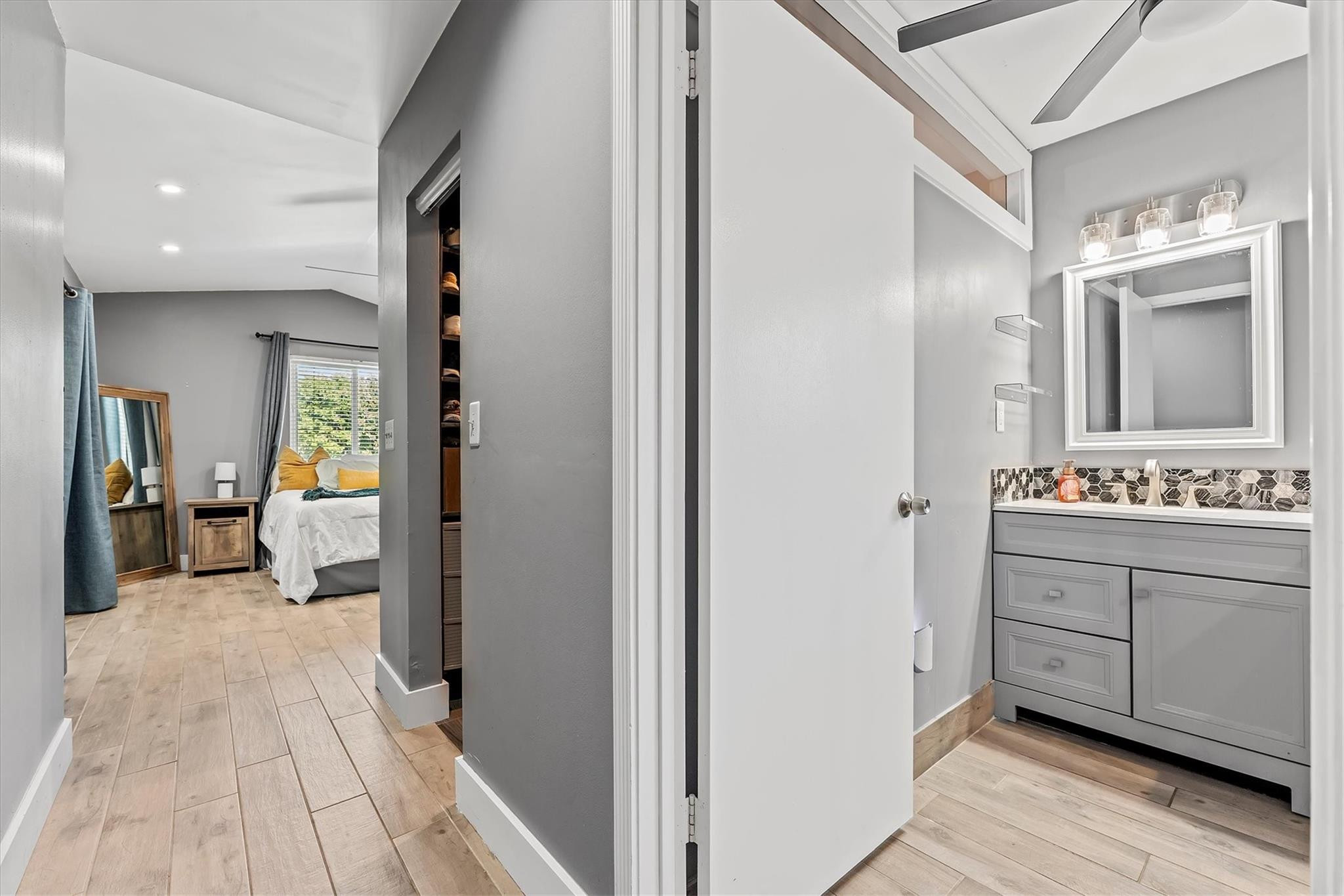 3 E Chesterfield Drive