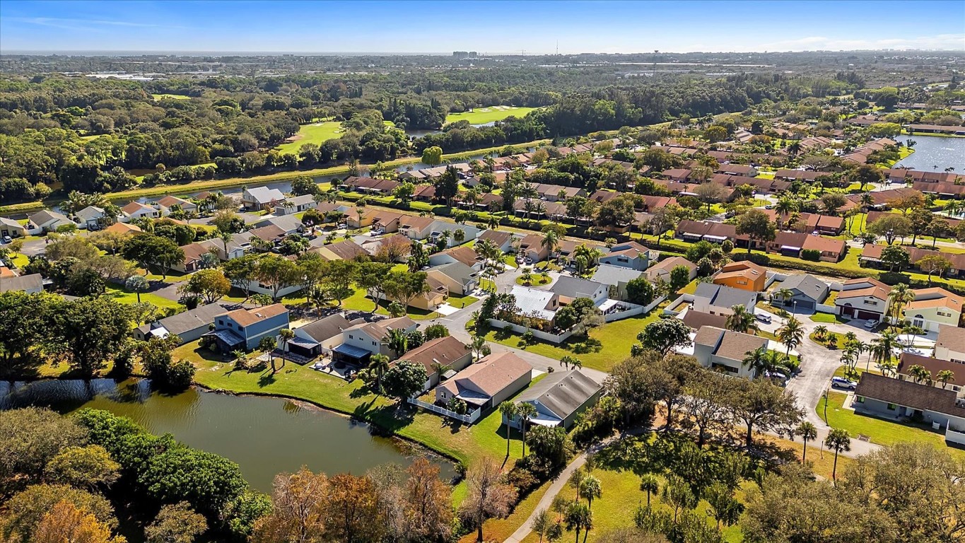 3 E Chesterfield Drive