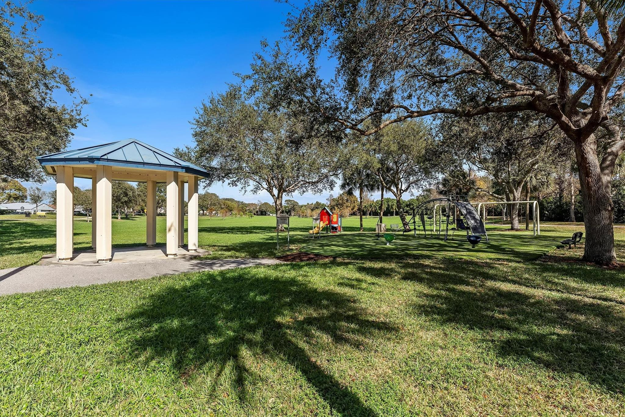 3 E Chesterfield Drive