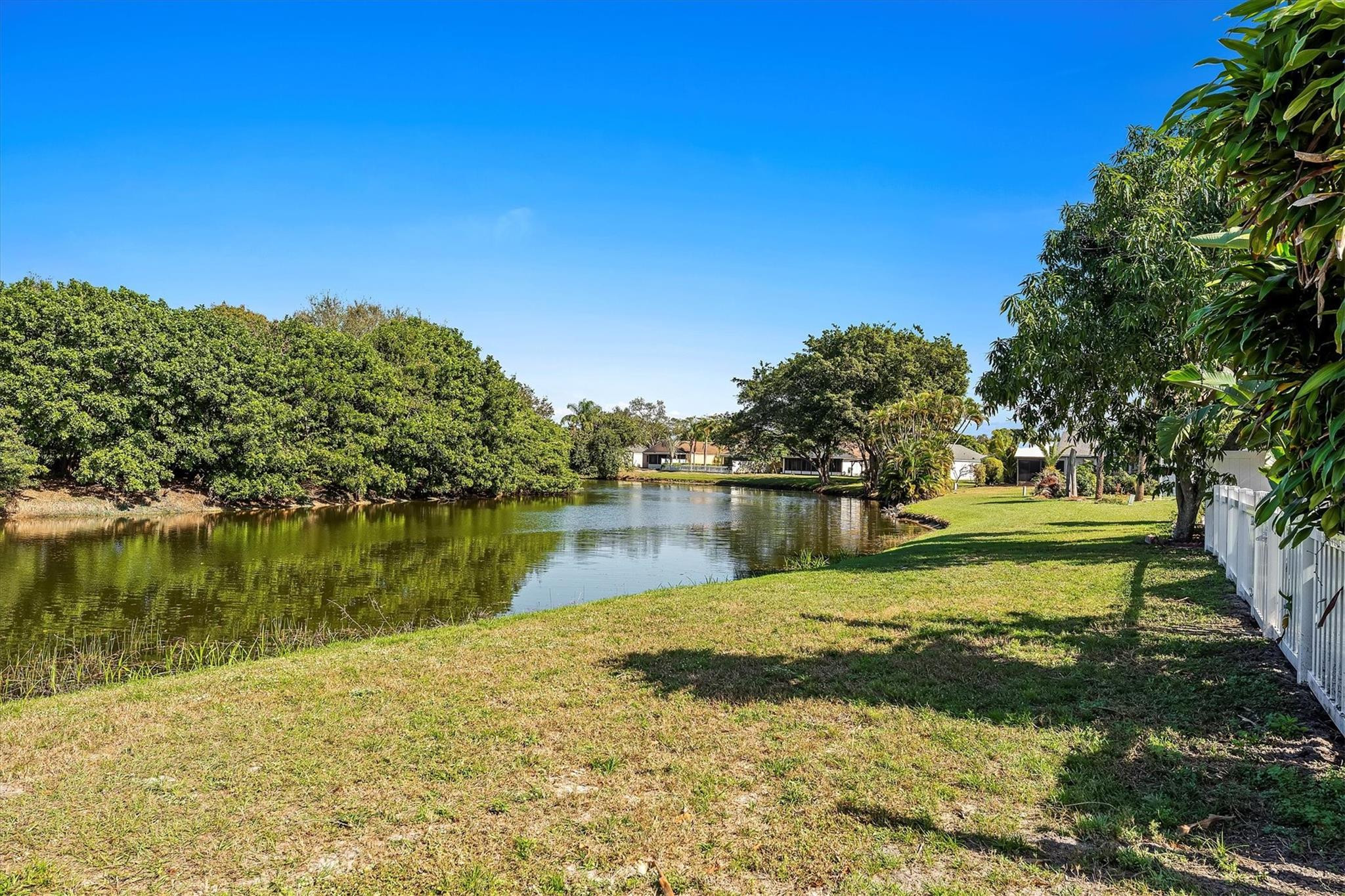 3 E Chesterfield Drive