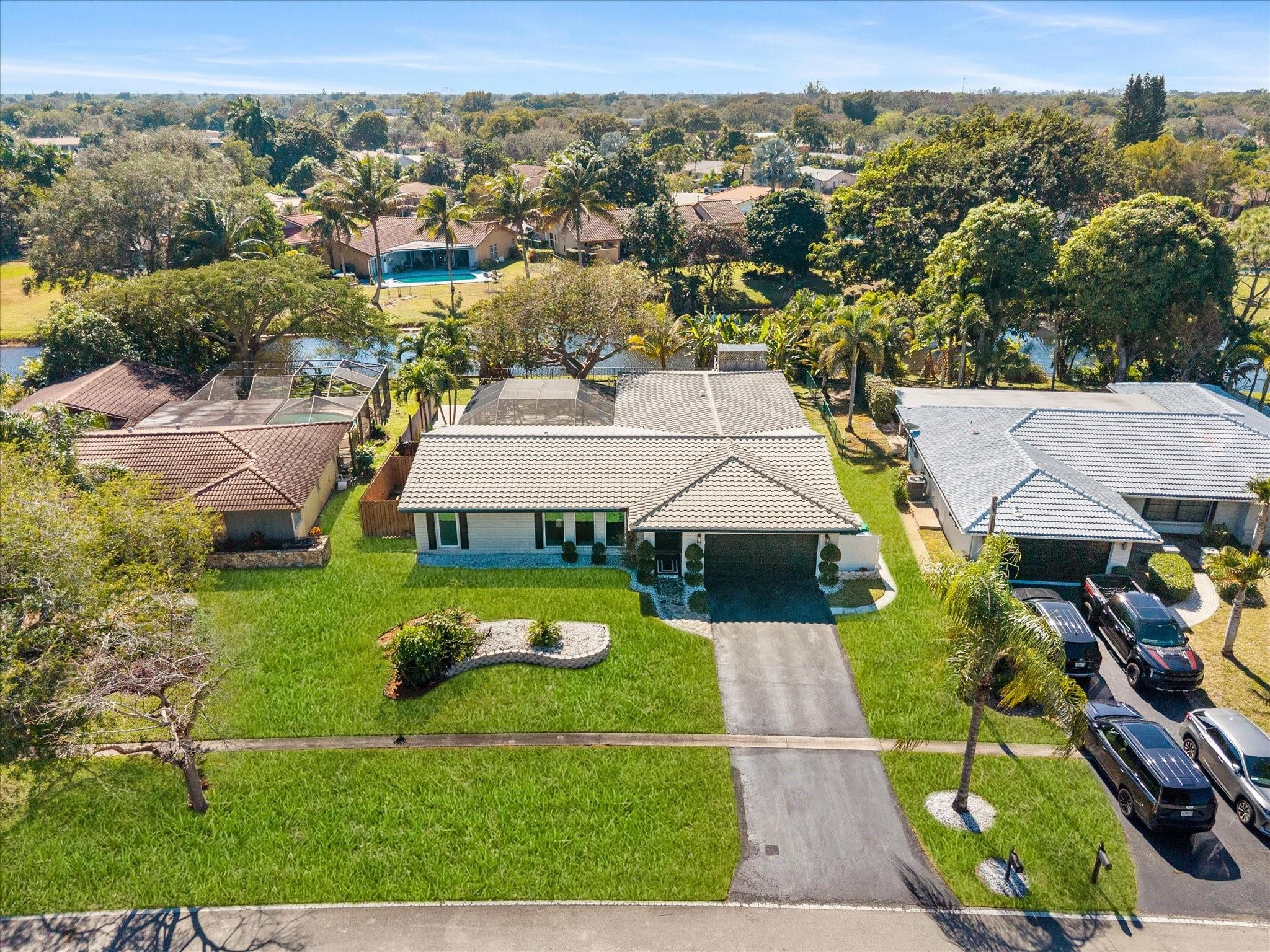 8264 Shadow Wood Boulevard