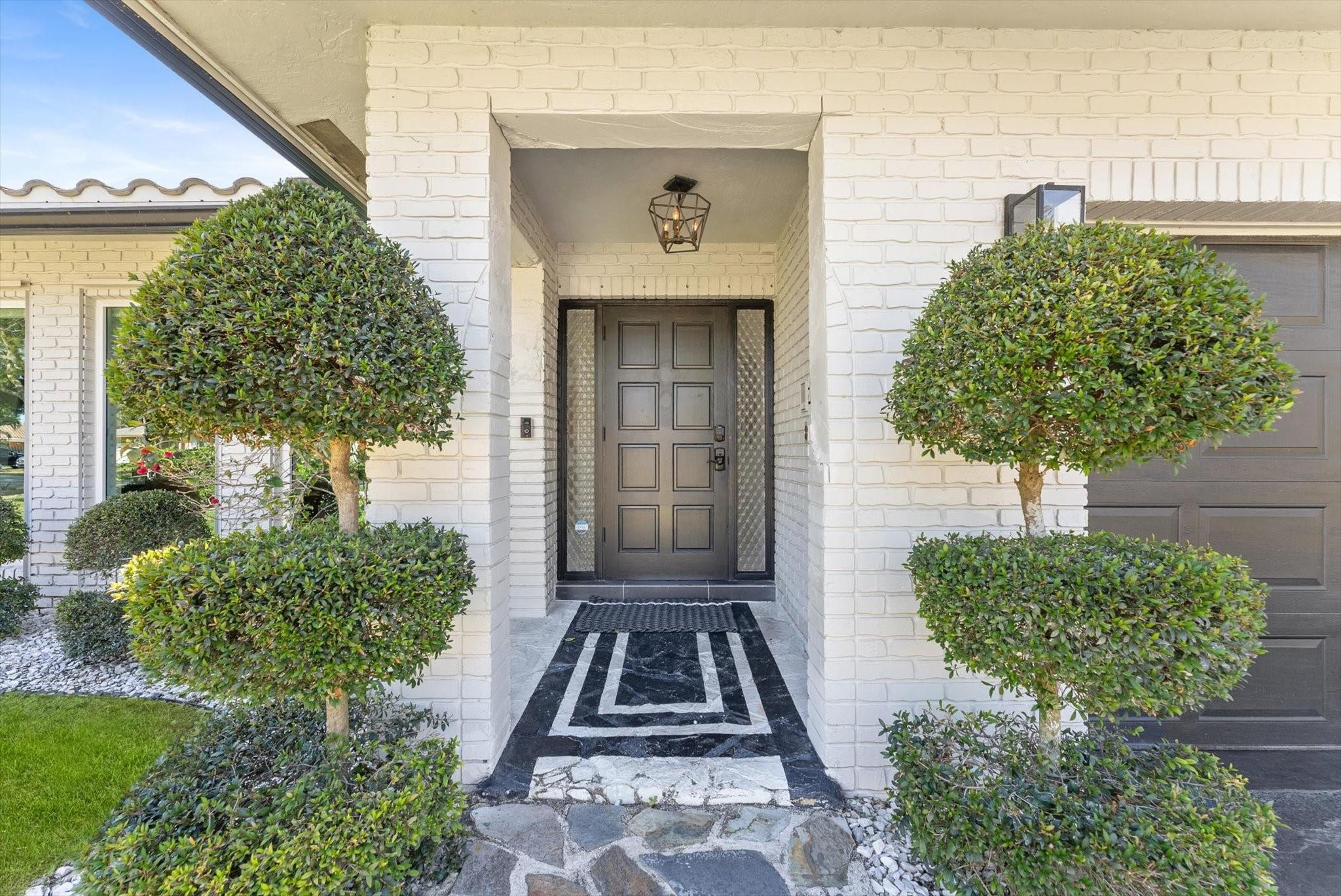 8264 Shadow Wood Boulevard