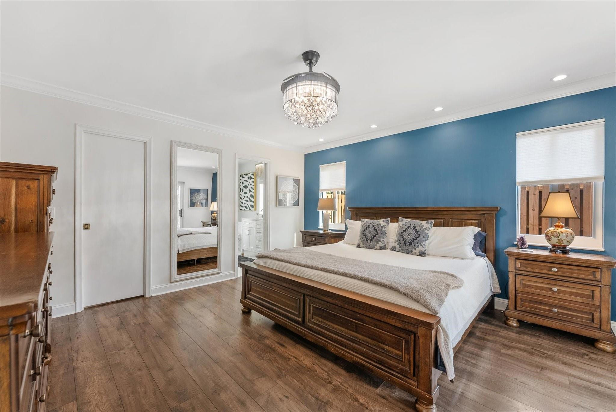 8264 Shadow Wood Boulevard