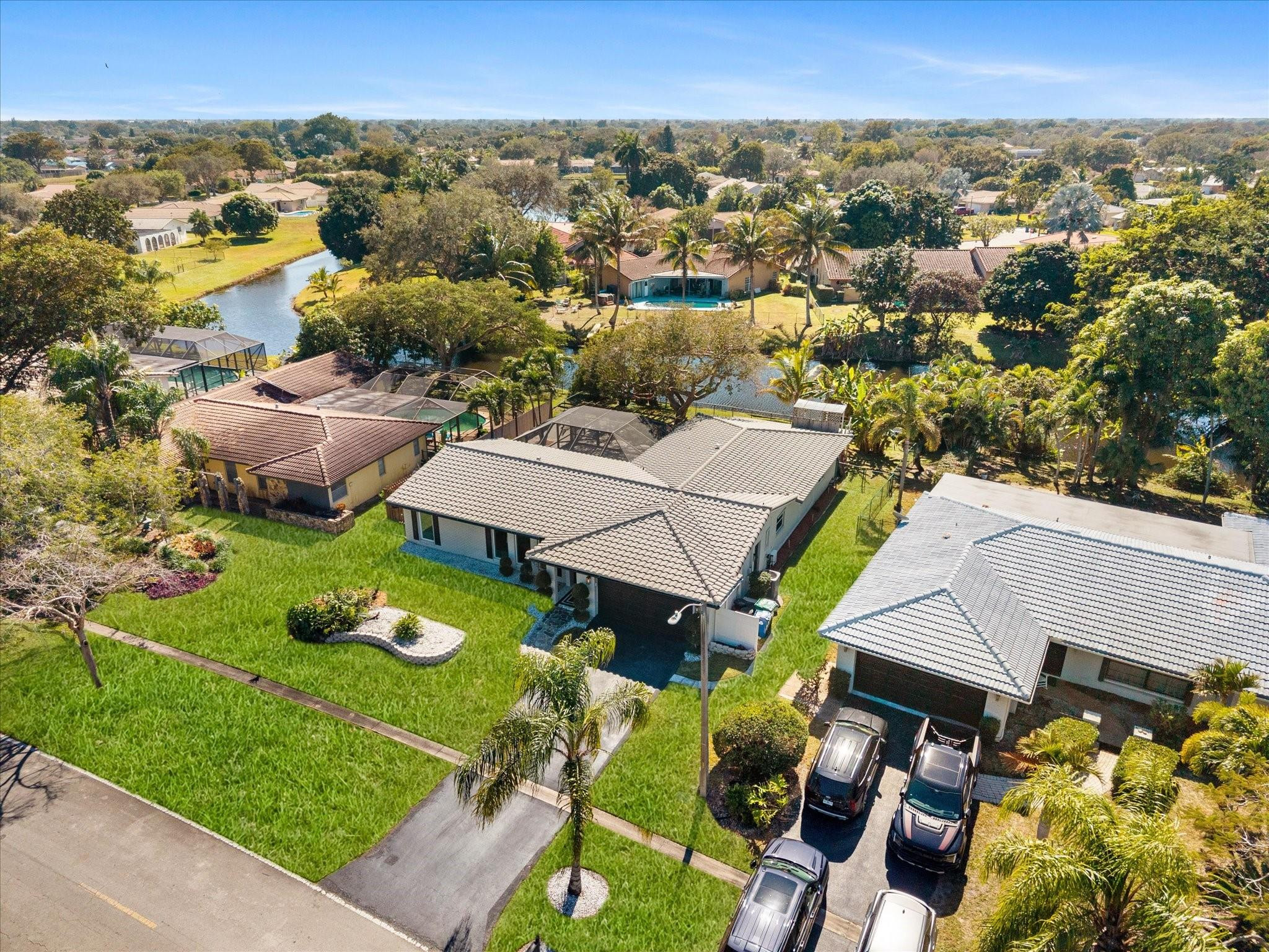 8264 Shadow Wood Boulevard