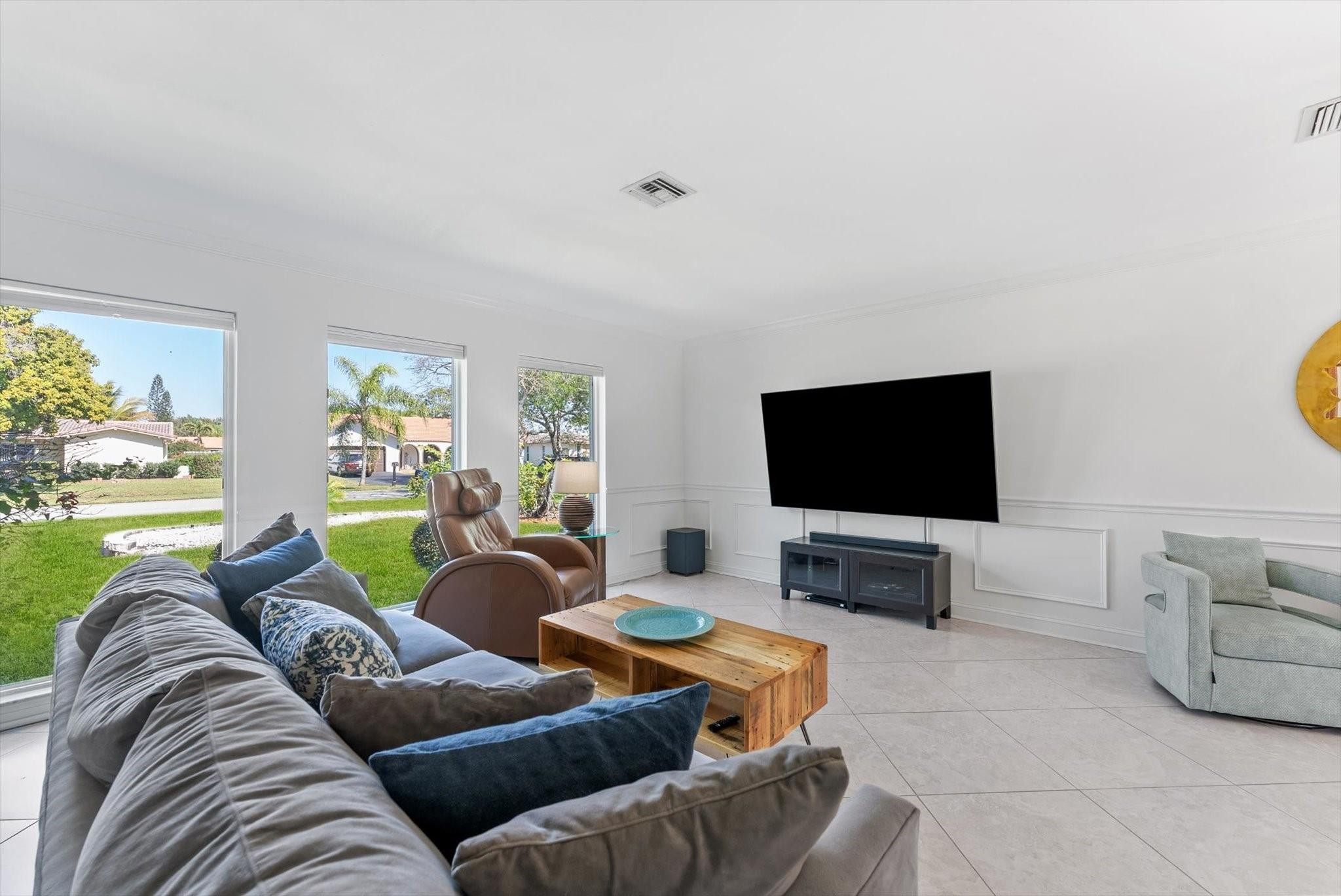 8264 Shadow Wood Boulevard