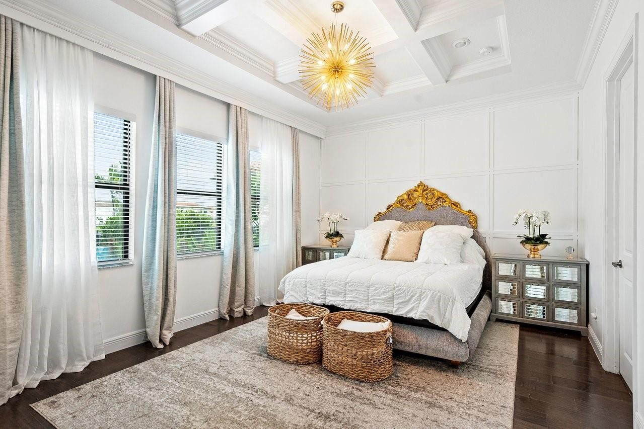 8605 E Baypoint Circle