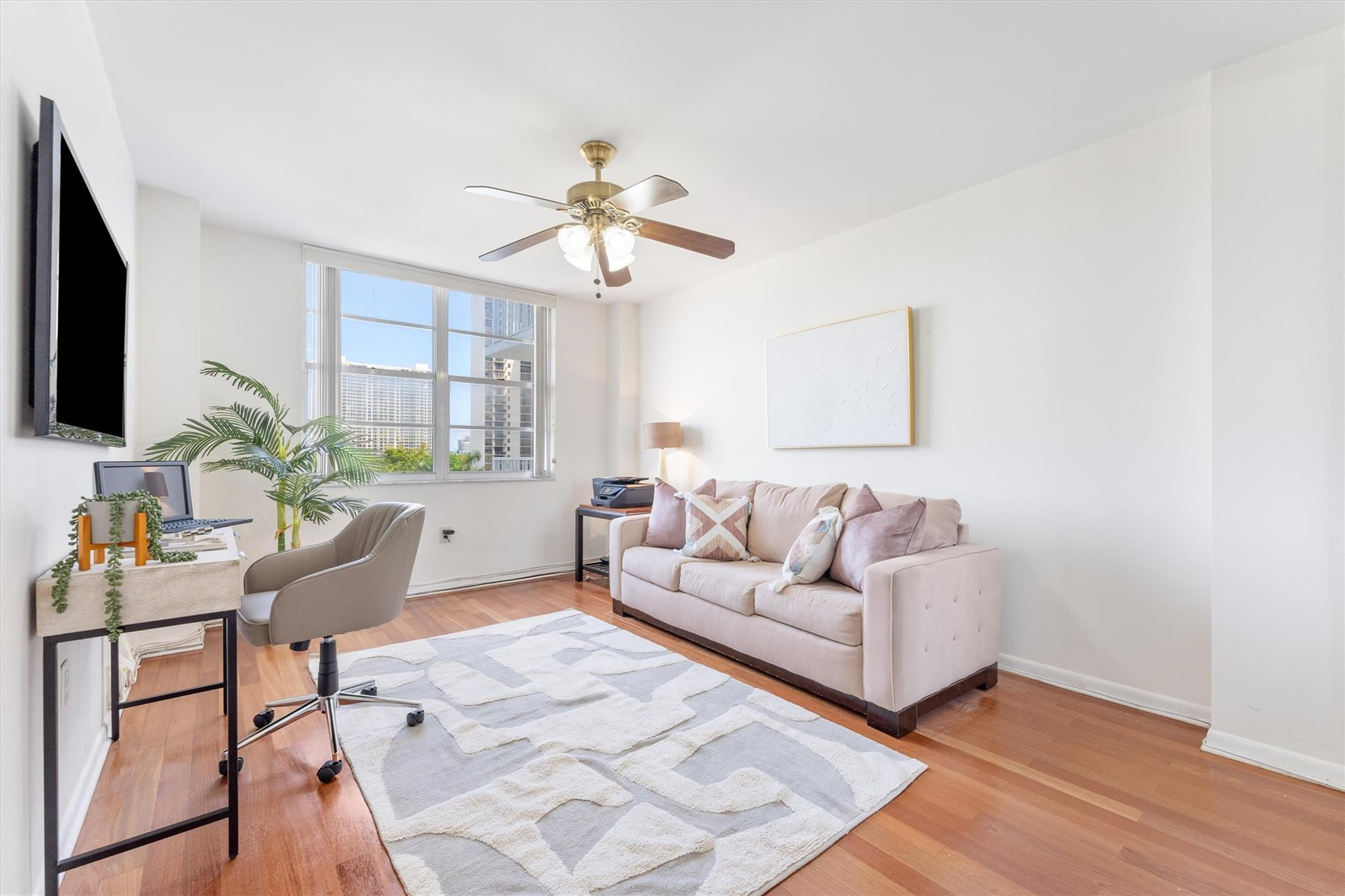 2851 NE 183rd Street 617