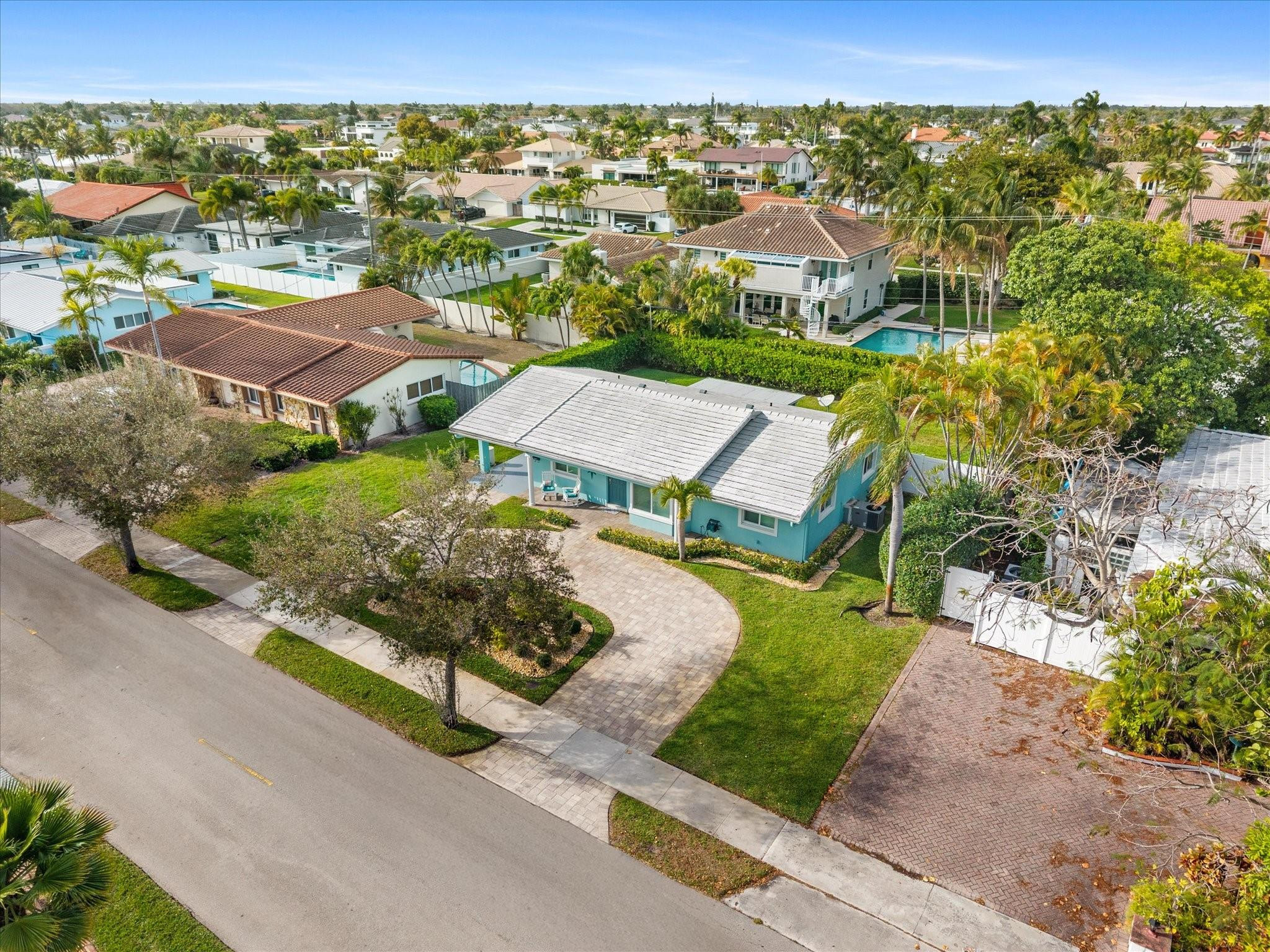 2811 NE 45th Street