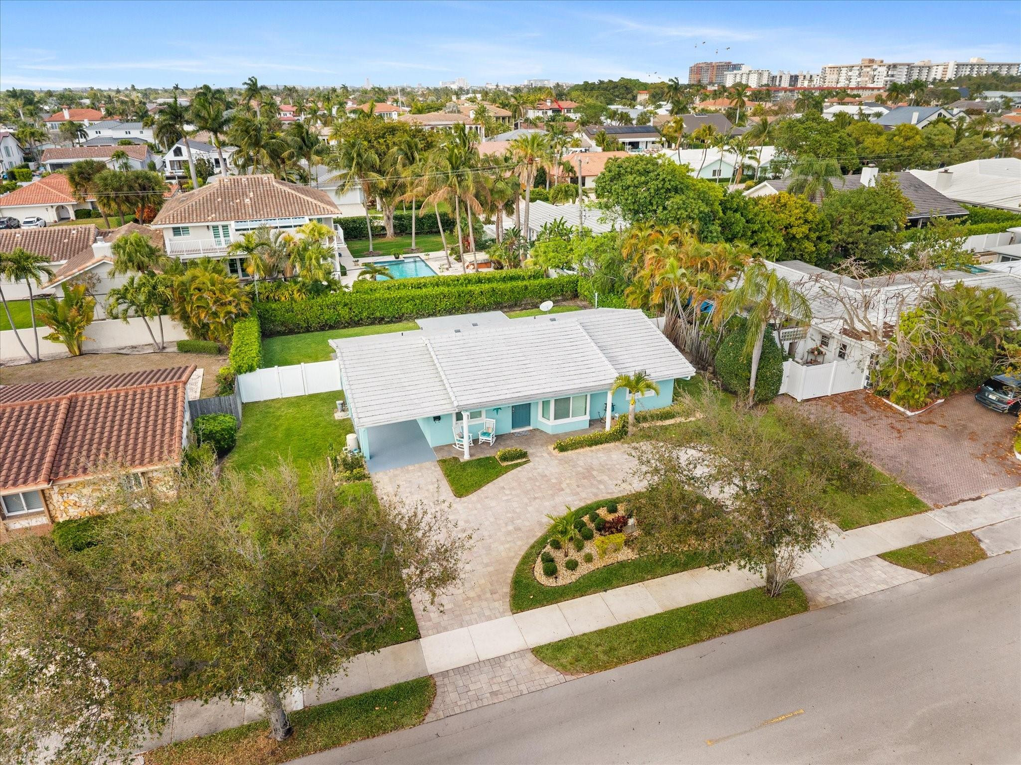 2811 NE 45th Street