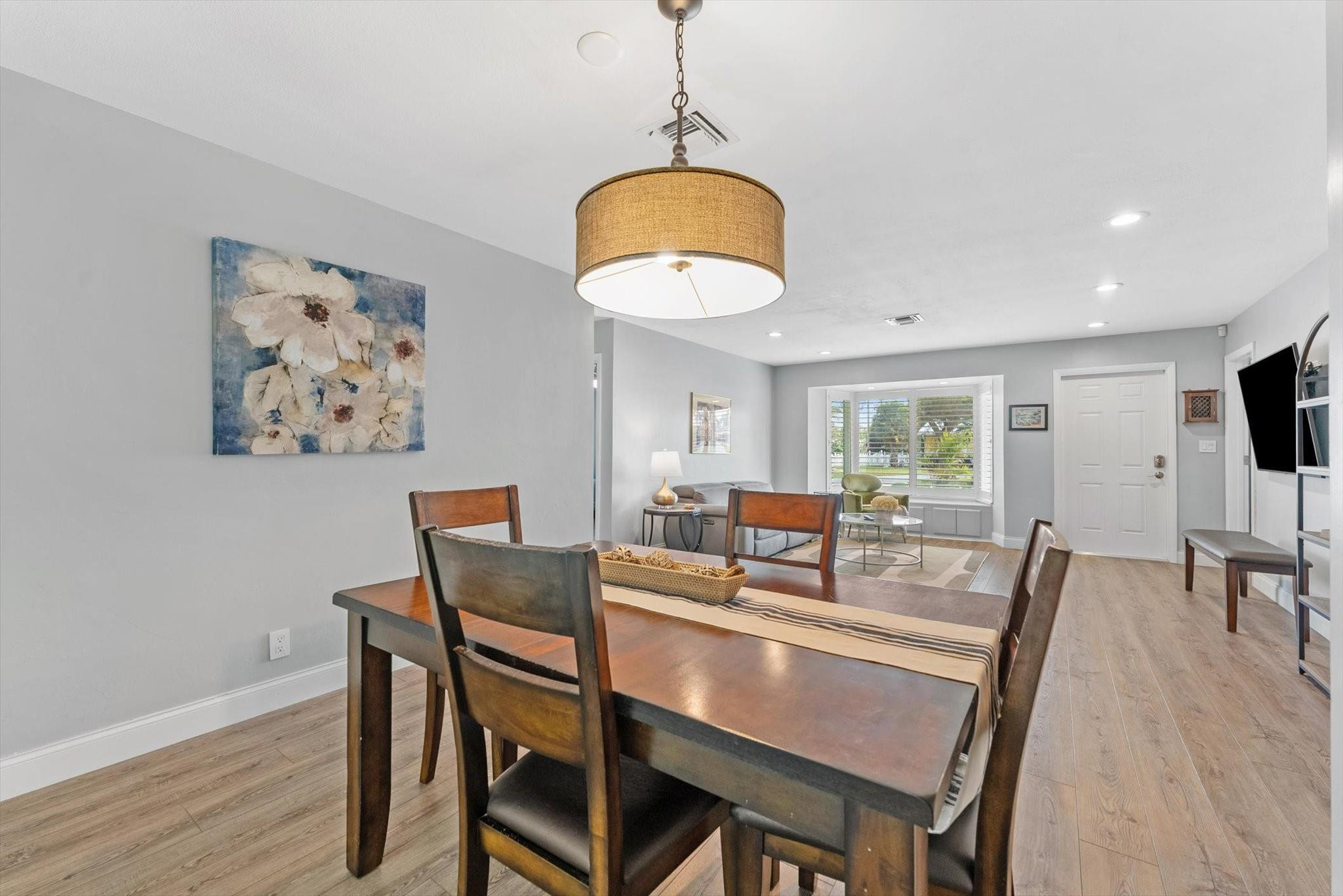2811 NE 45th Street