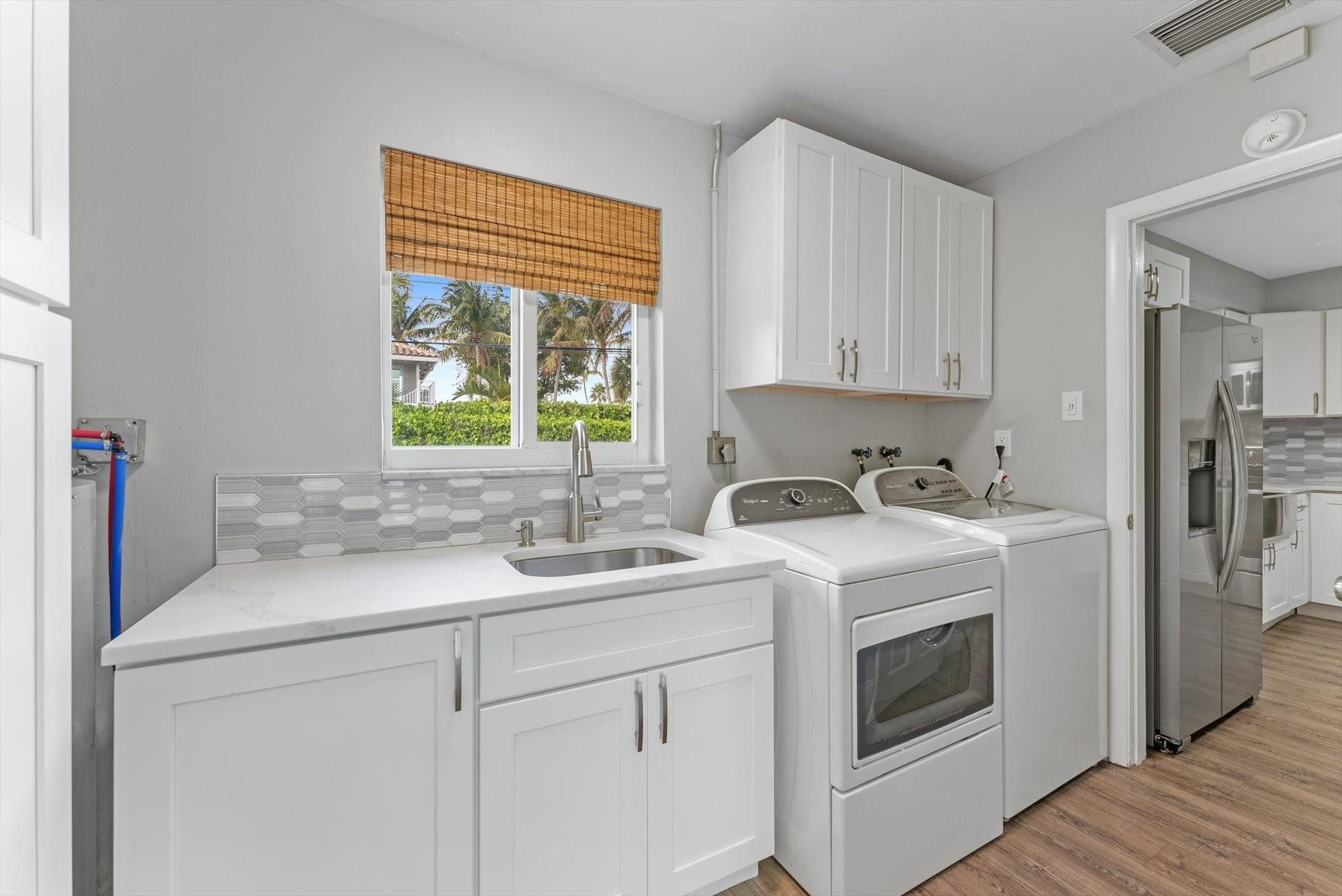 2811 NE 45th Street