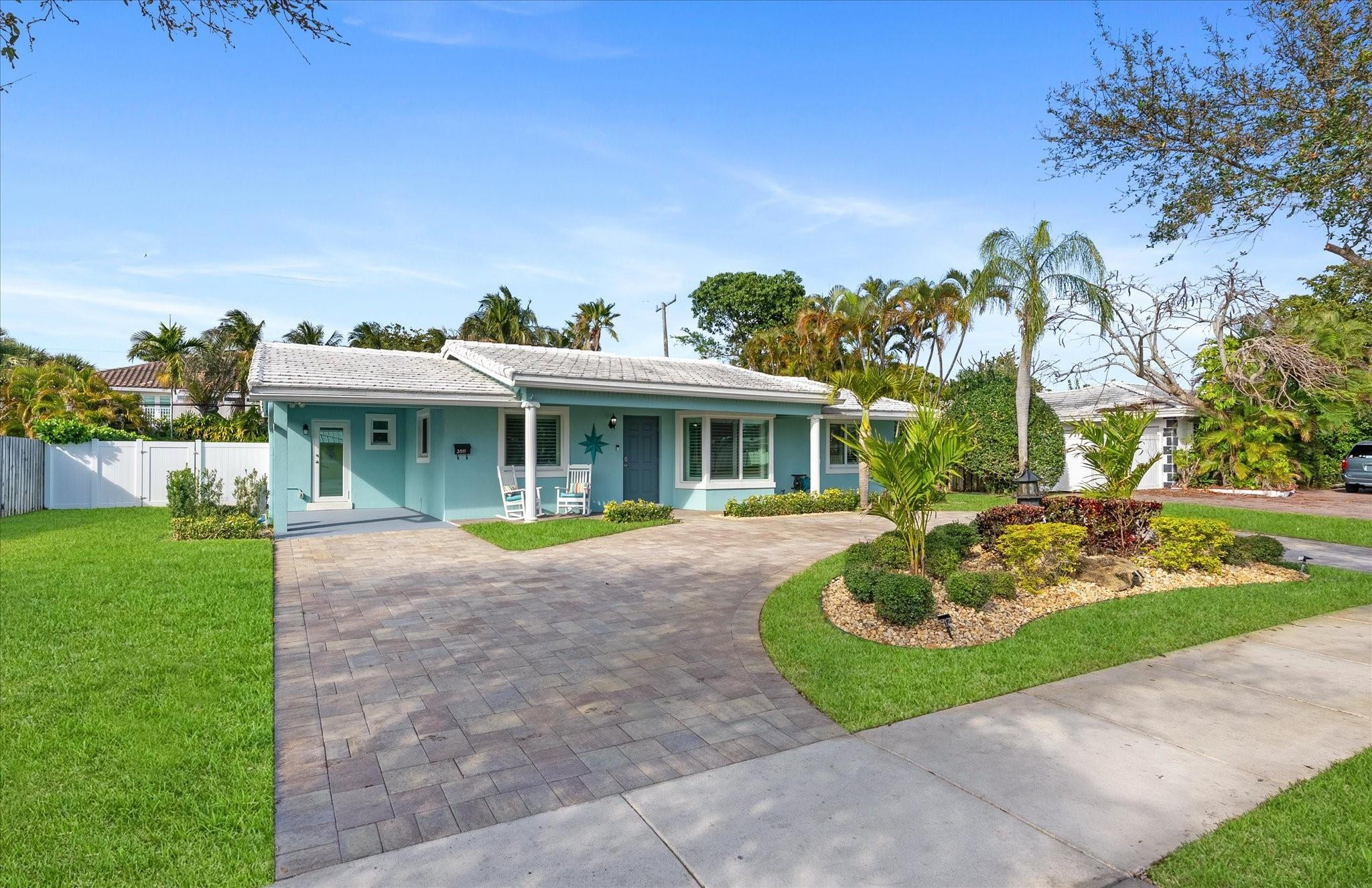 2811 NE 45th Street