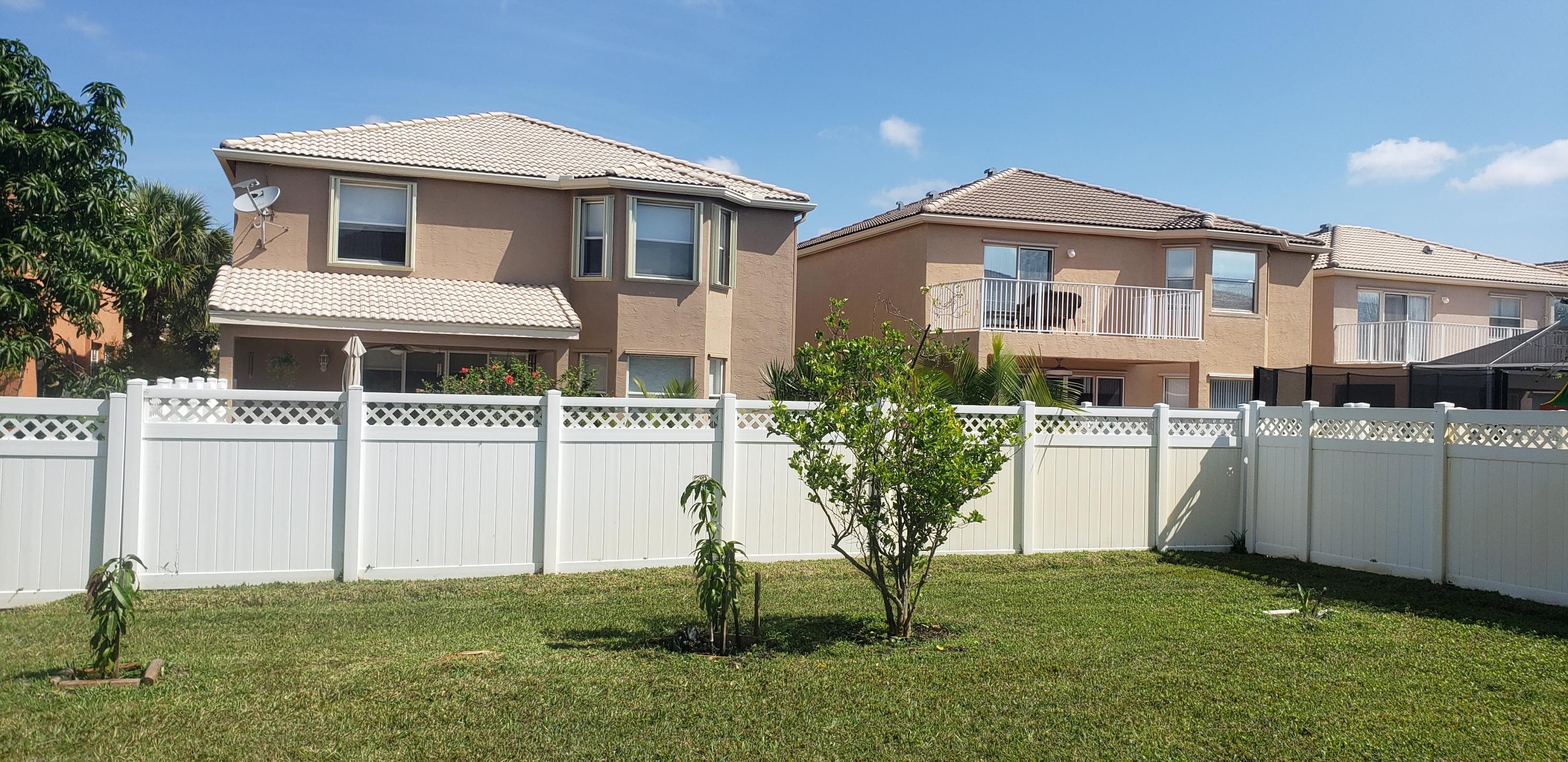 1508 Running Oak Lane