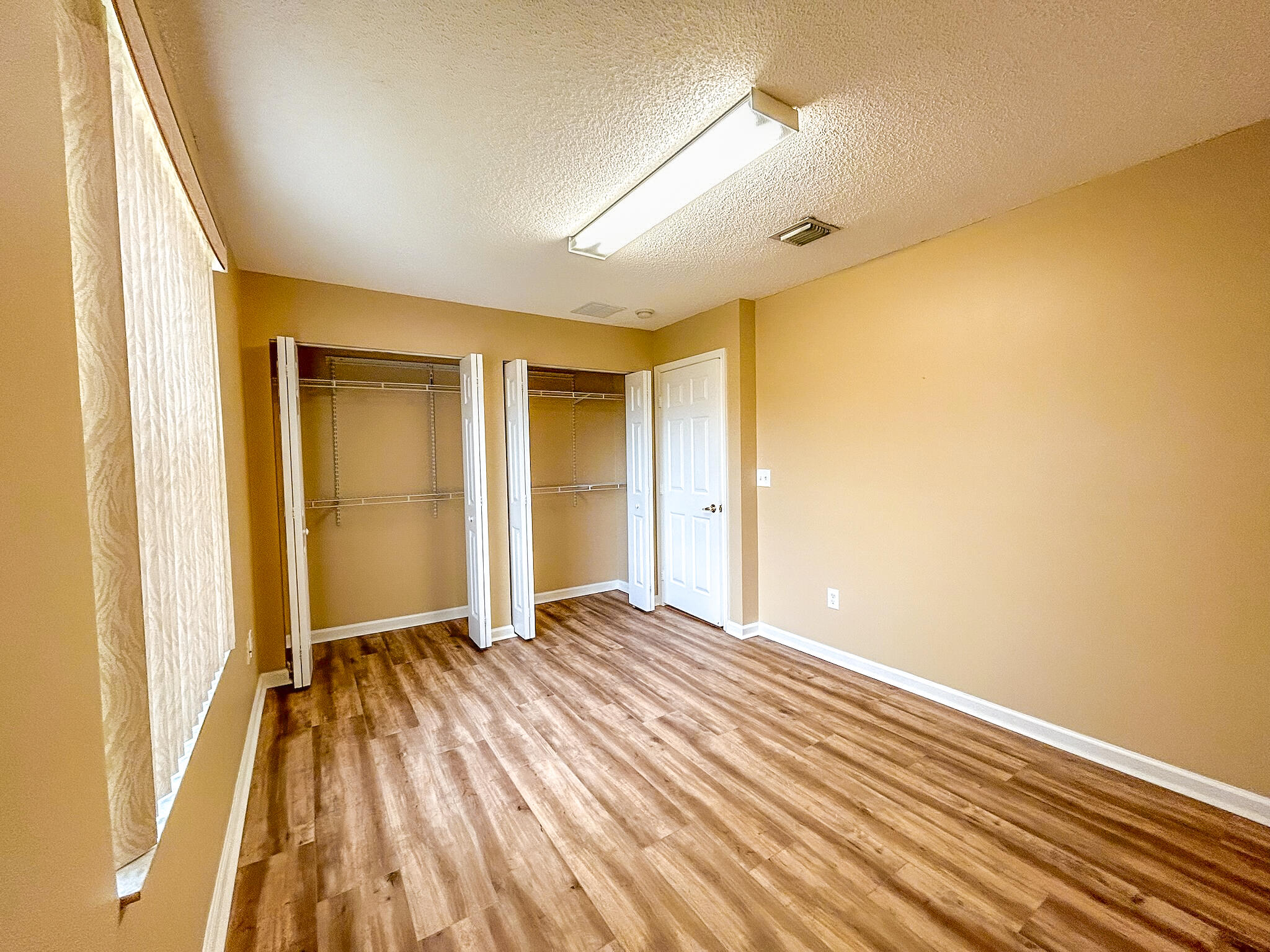 1508 Running Oak Lane