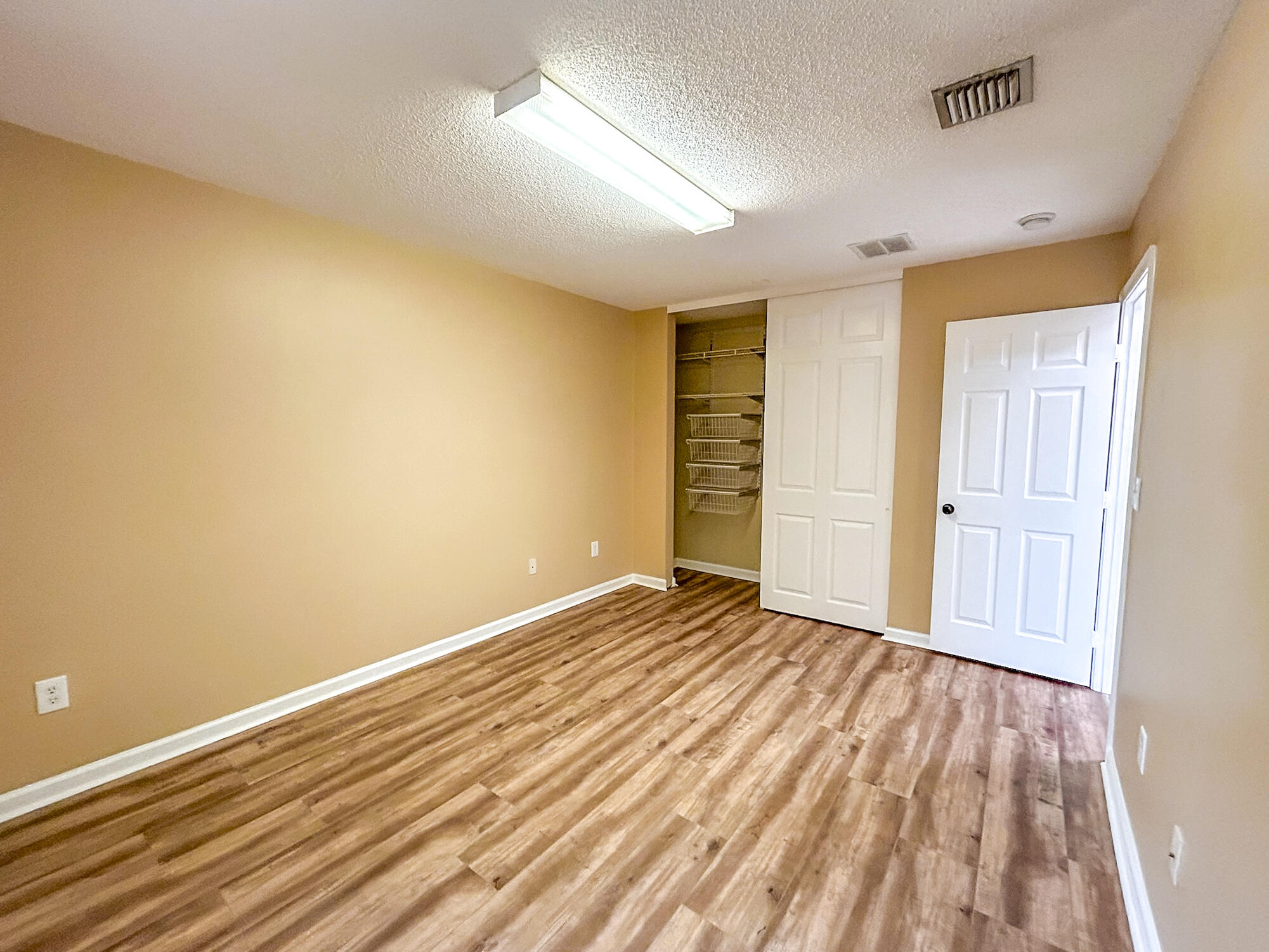 1508 Running Oak Lane