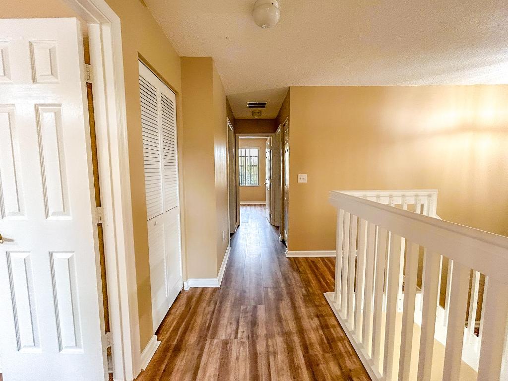 1508 Running Oak Lane