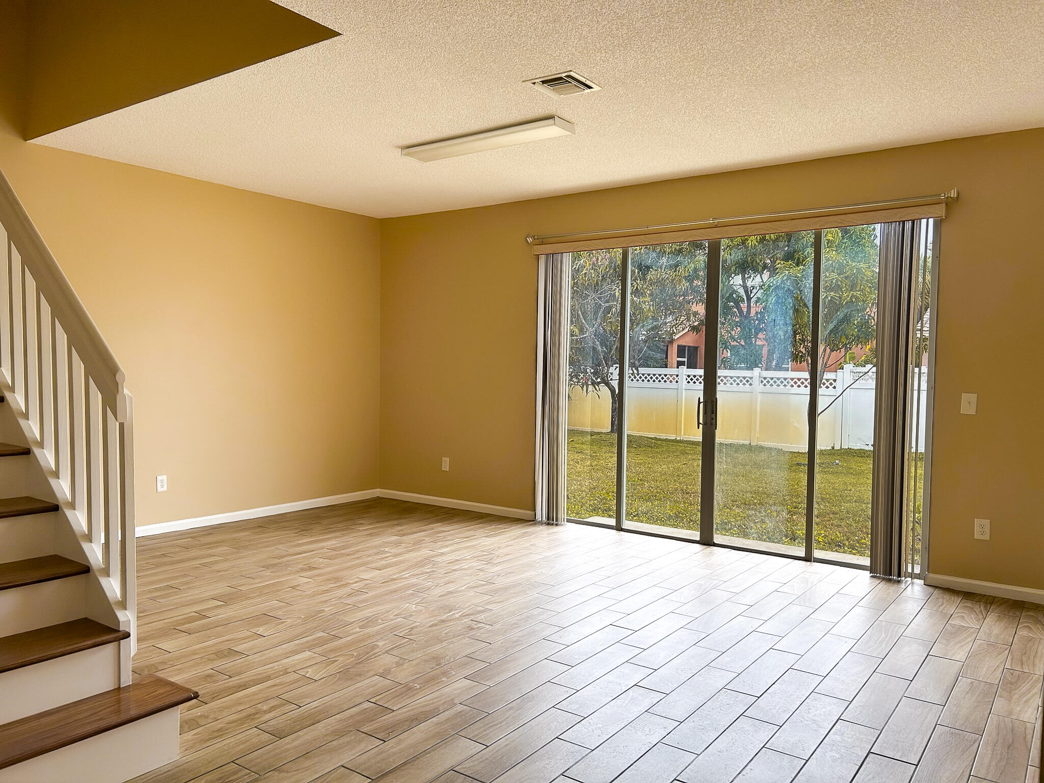 1508 Running Oak Lane