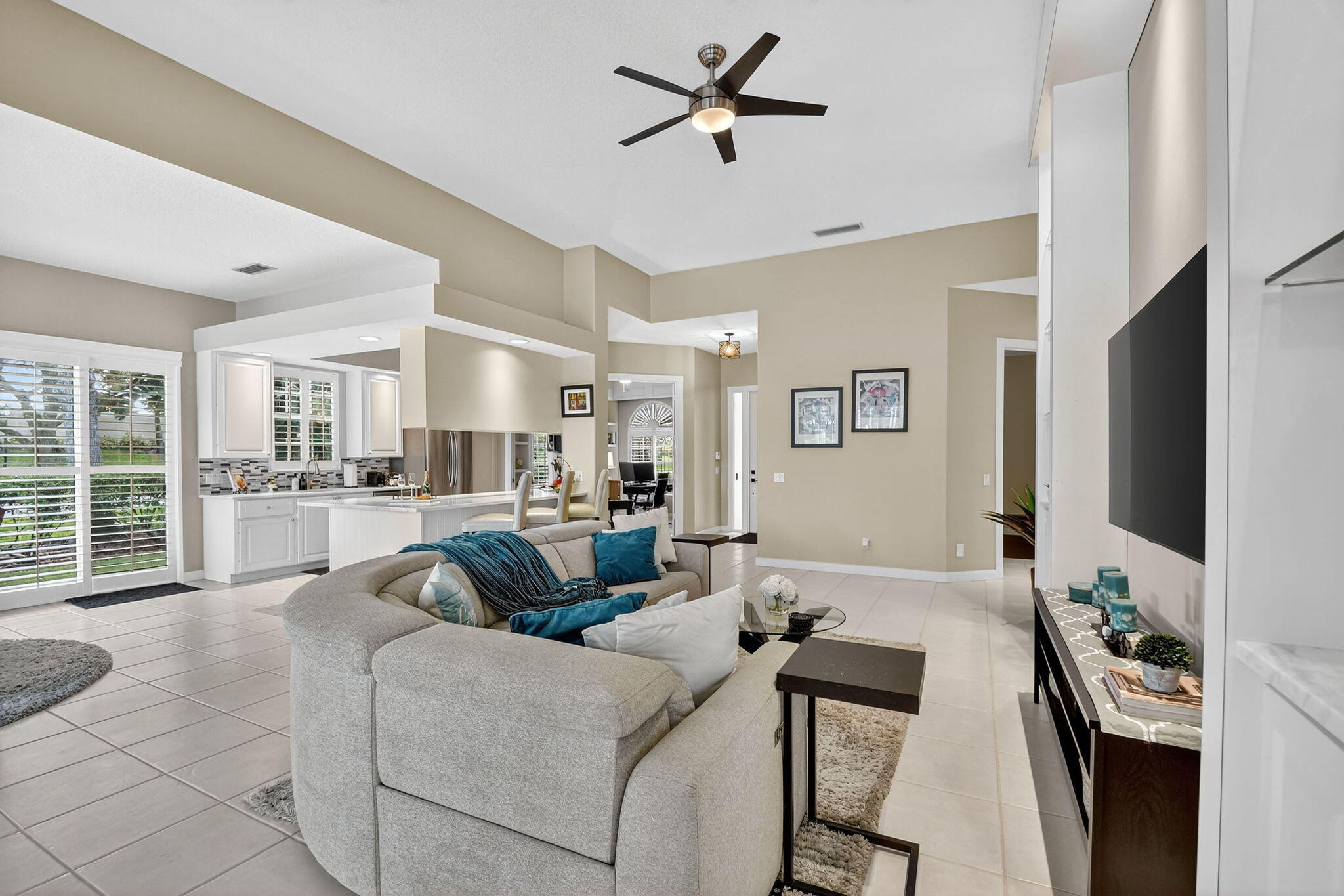 8015 Laborie Lane