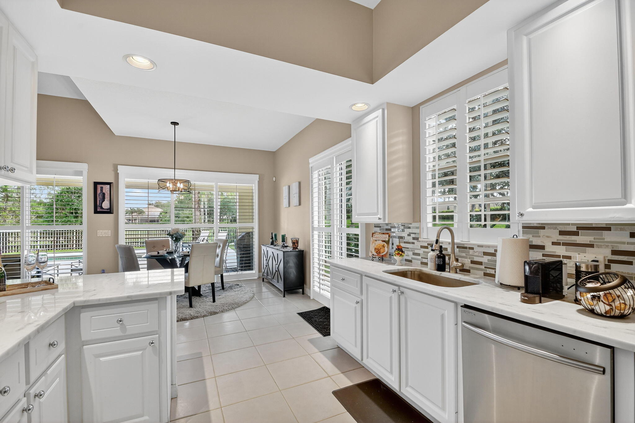 8015 Laborie Lane
