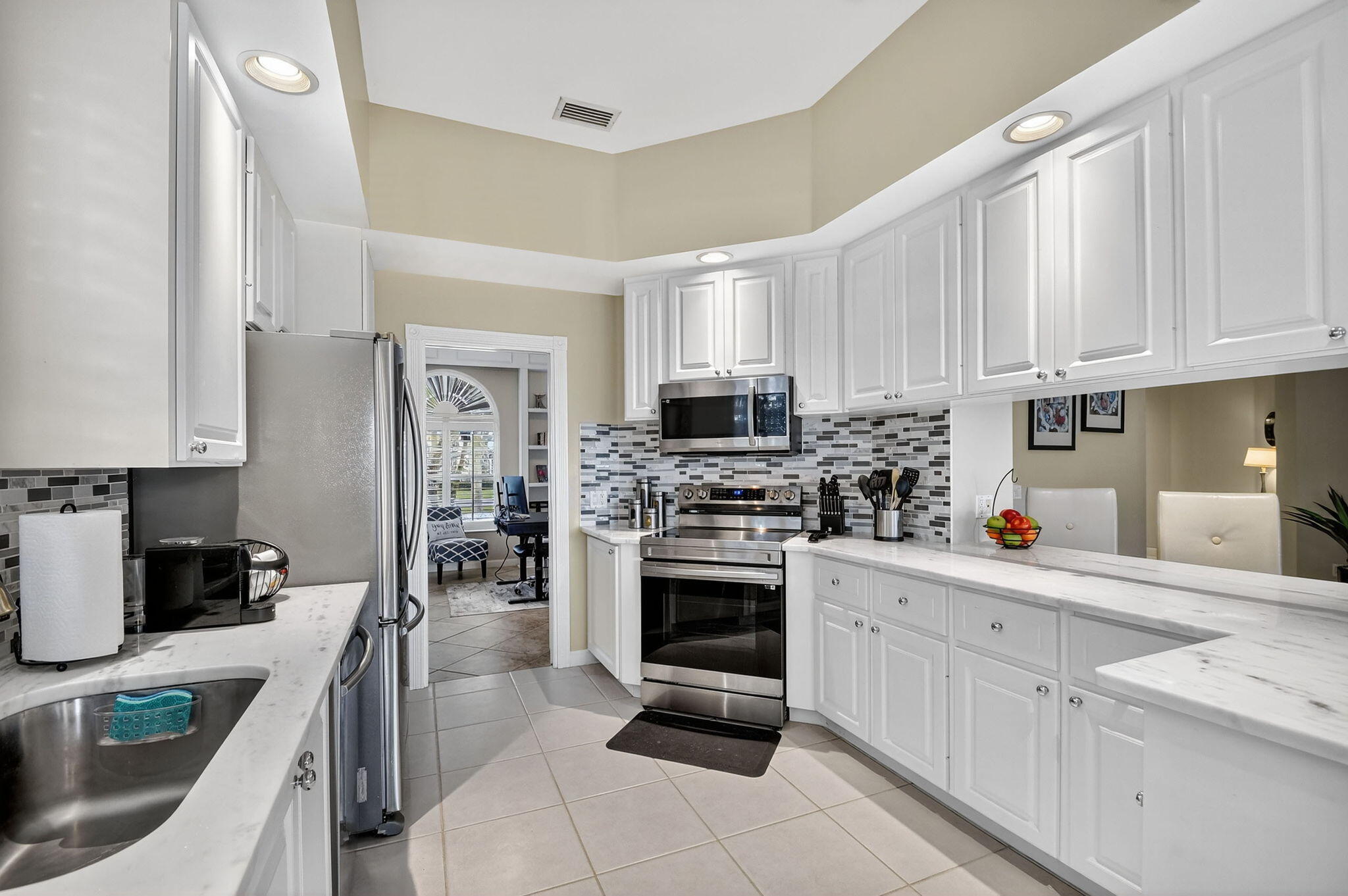 8015 Laborie Lane