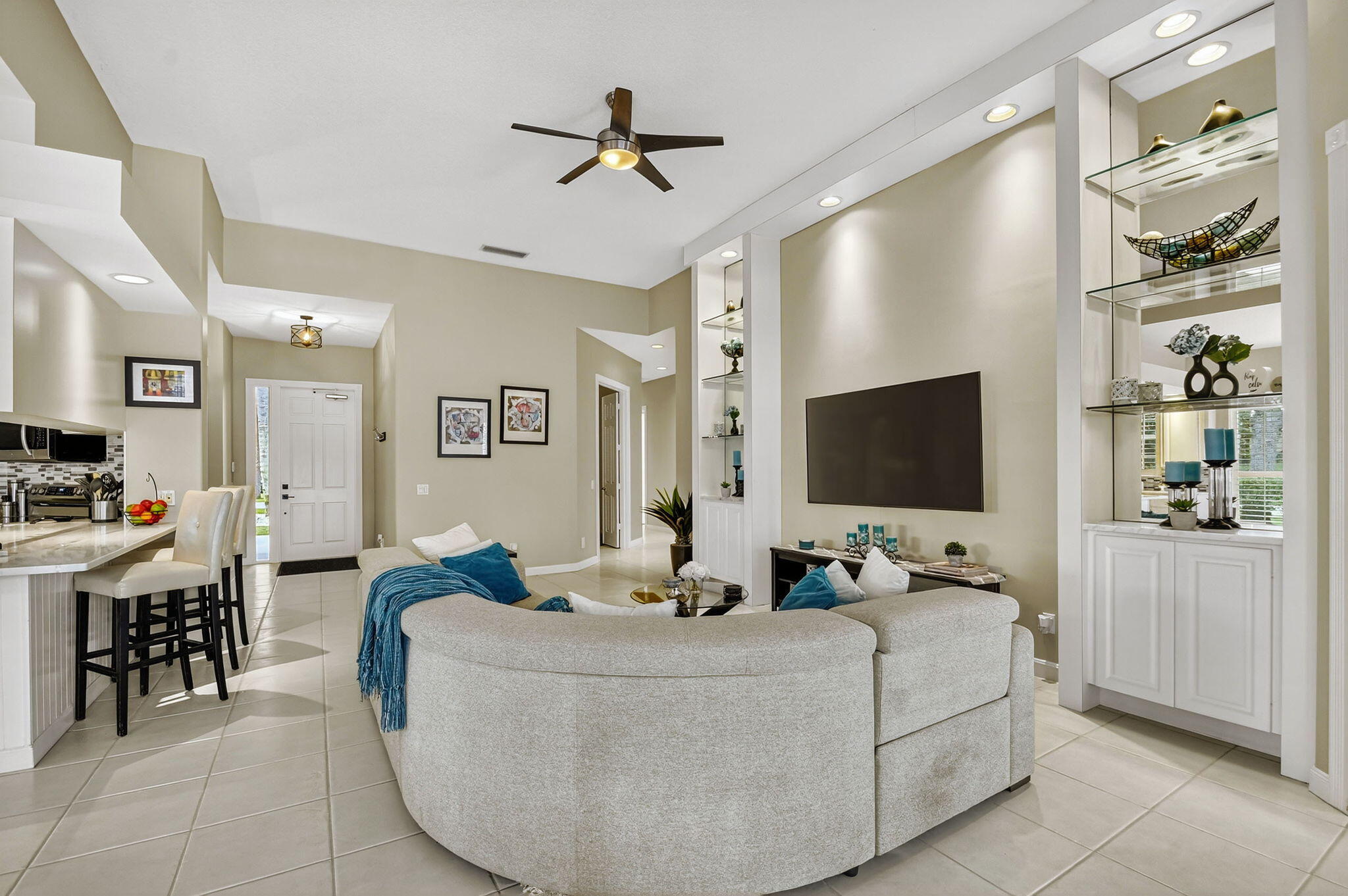 8015 Laborie Lane