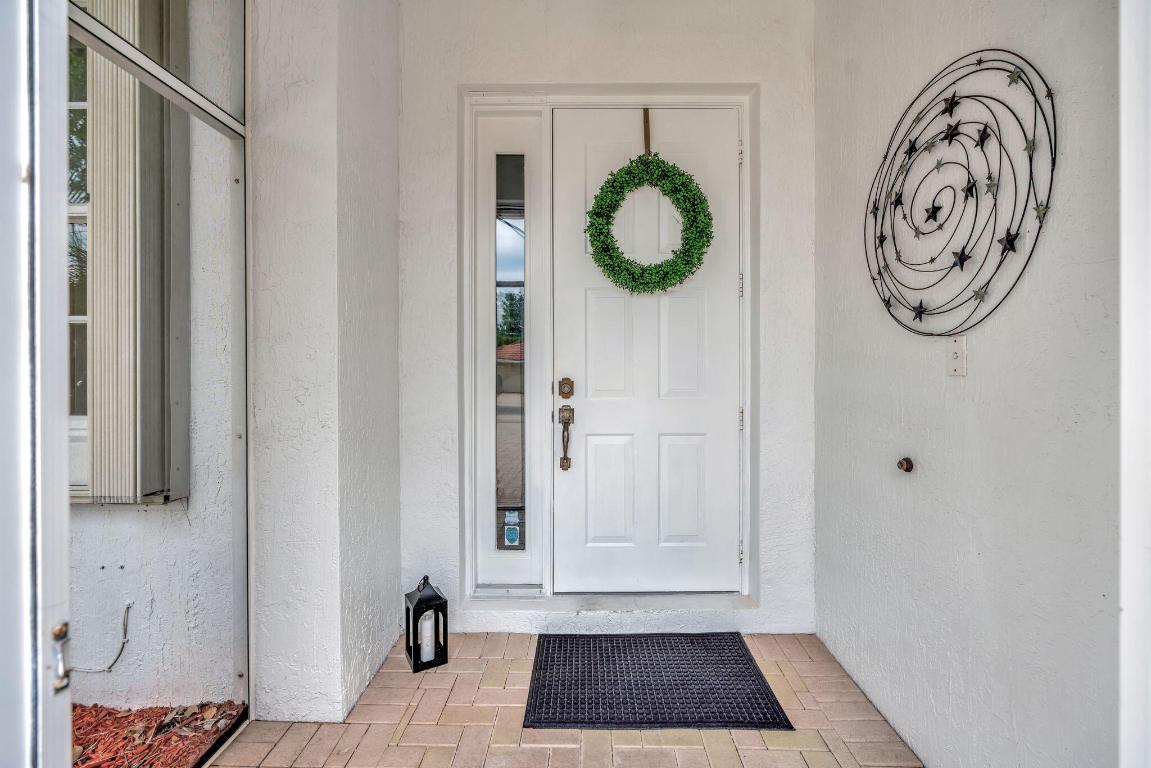 9132 Bay Harbour Circle