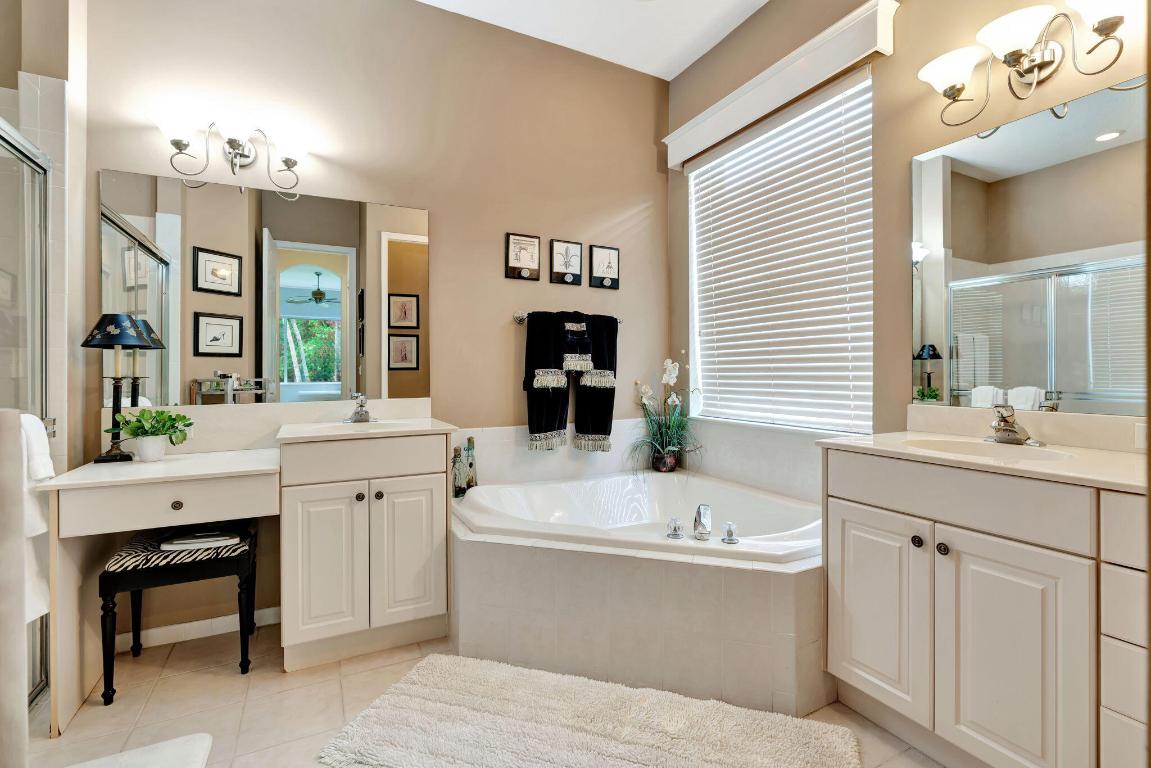 9132 Bay Harbour Circle