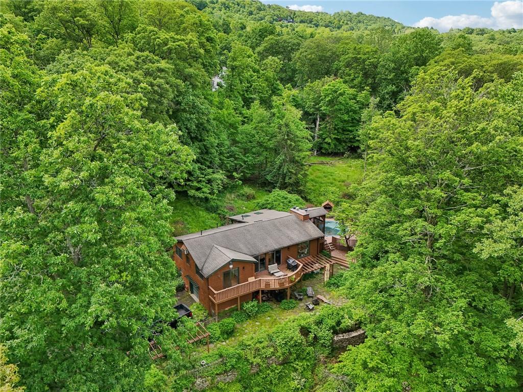 8 Oak Tree Drive