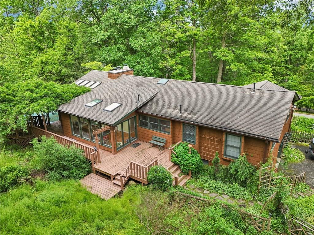 8 Oak Tree Drive