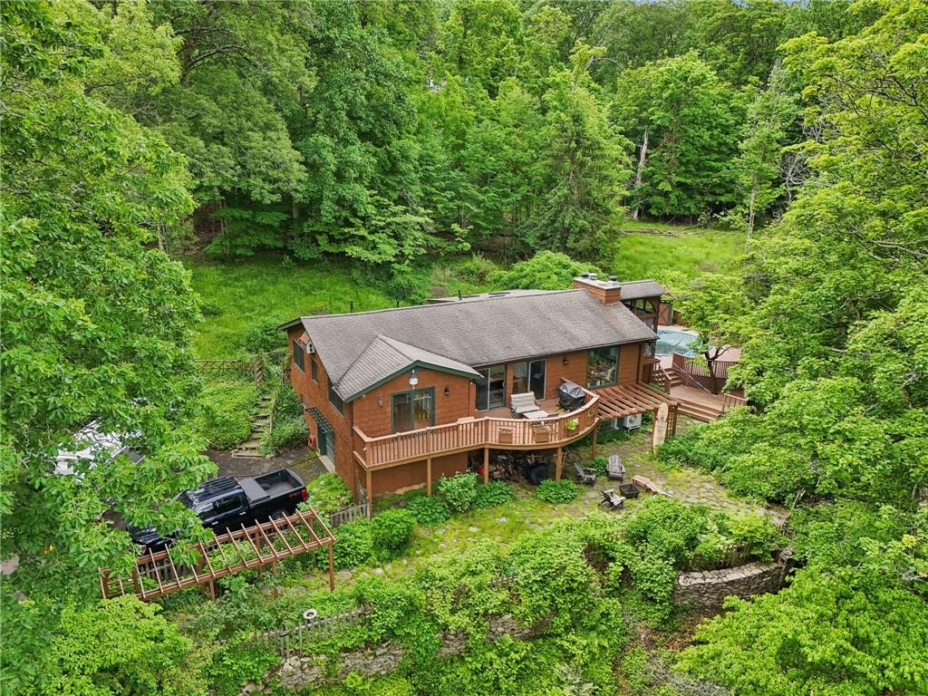 8 Oak Tree Drive