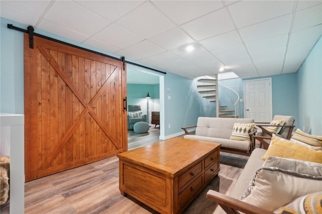 8 Oak Tree Drive