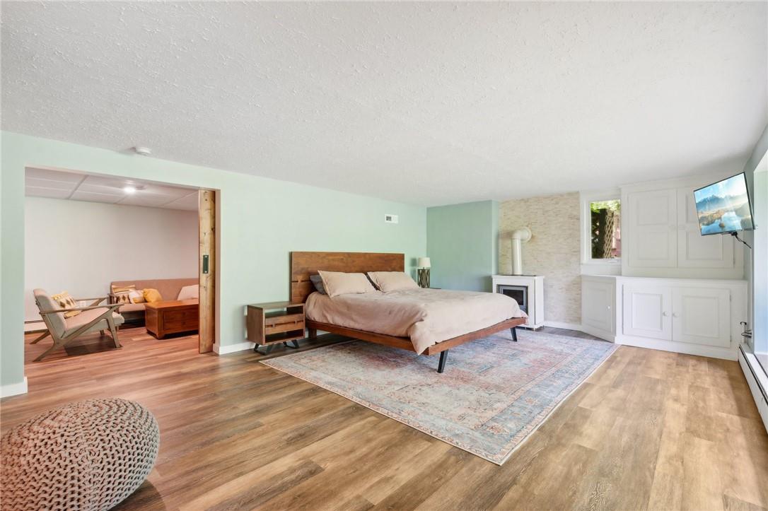 8 Oak Tree Drive