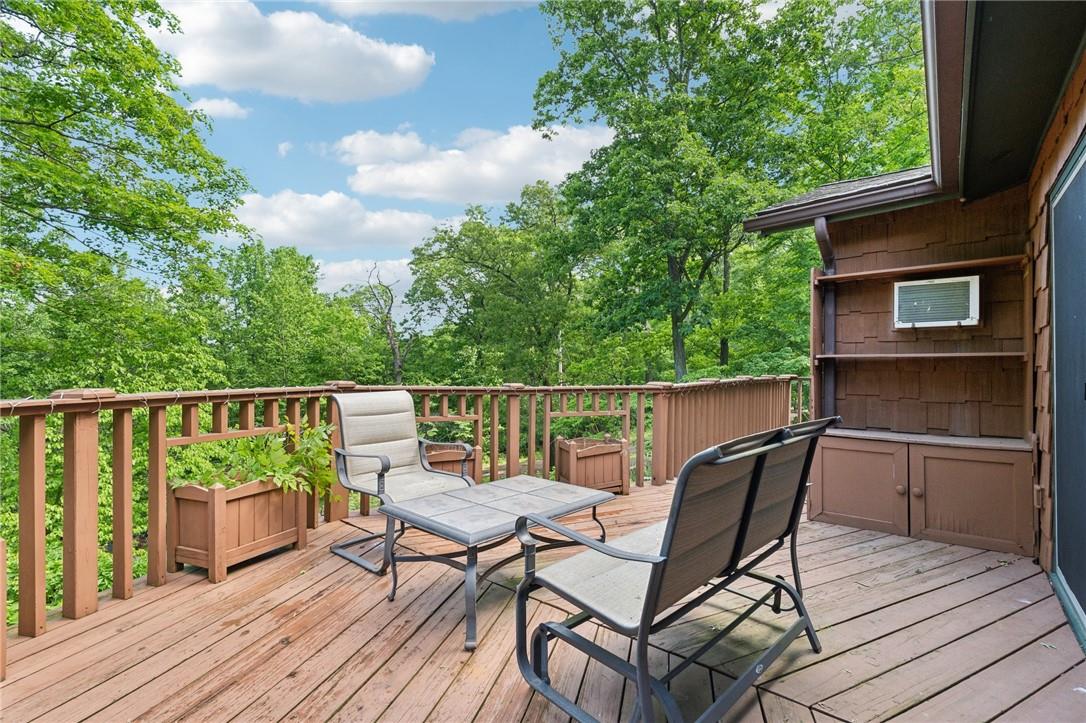 8 Oak Tree Drive
