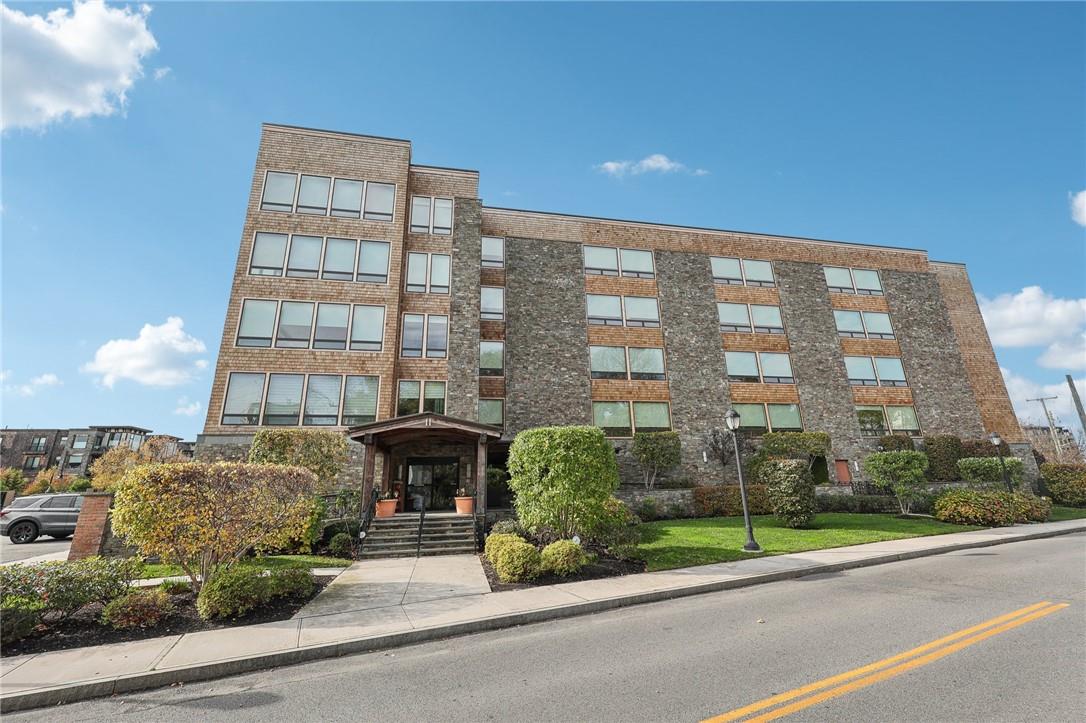 11 River Street Unit: 401