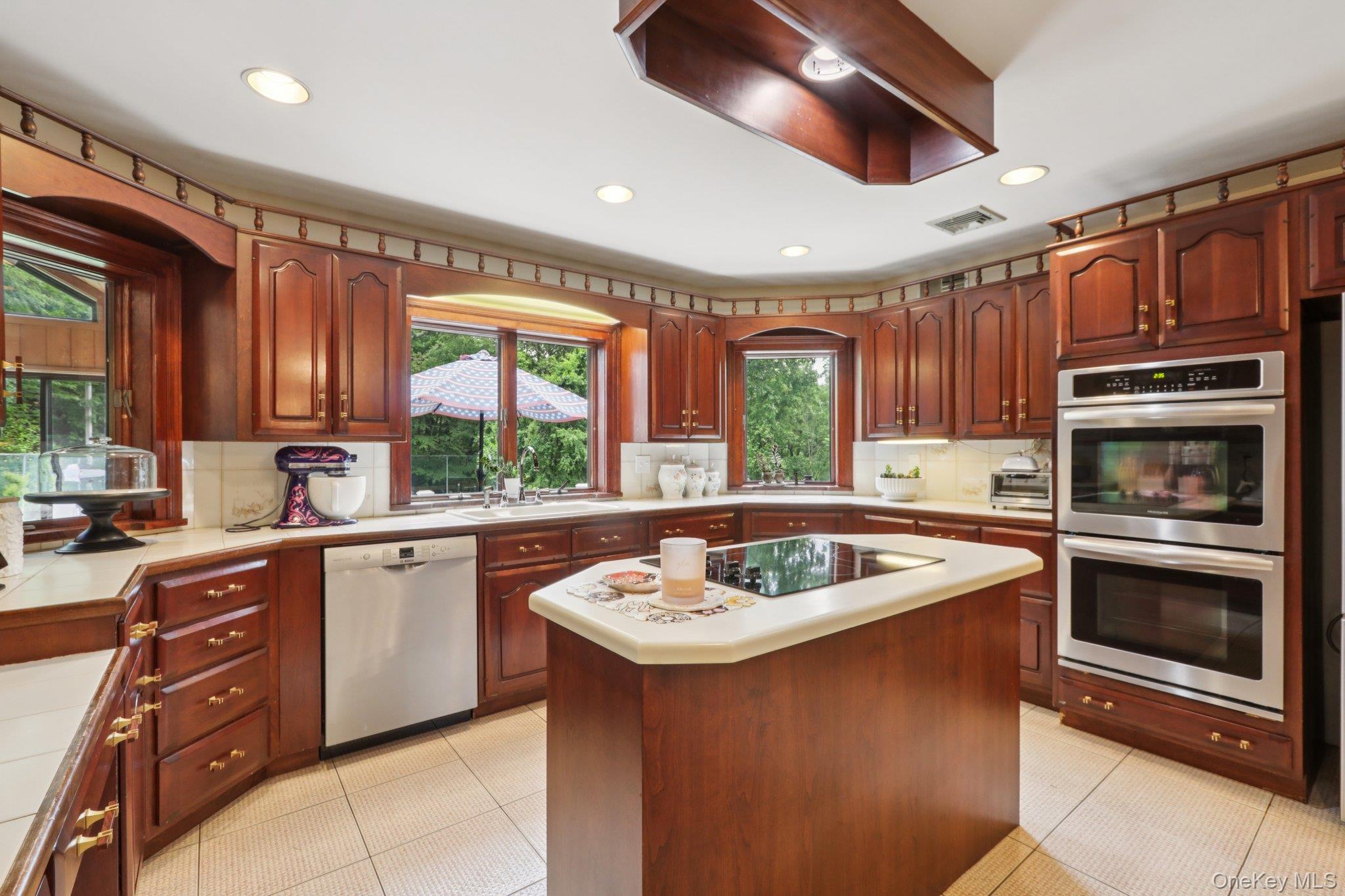 10 Mountain Brook Road