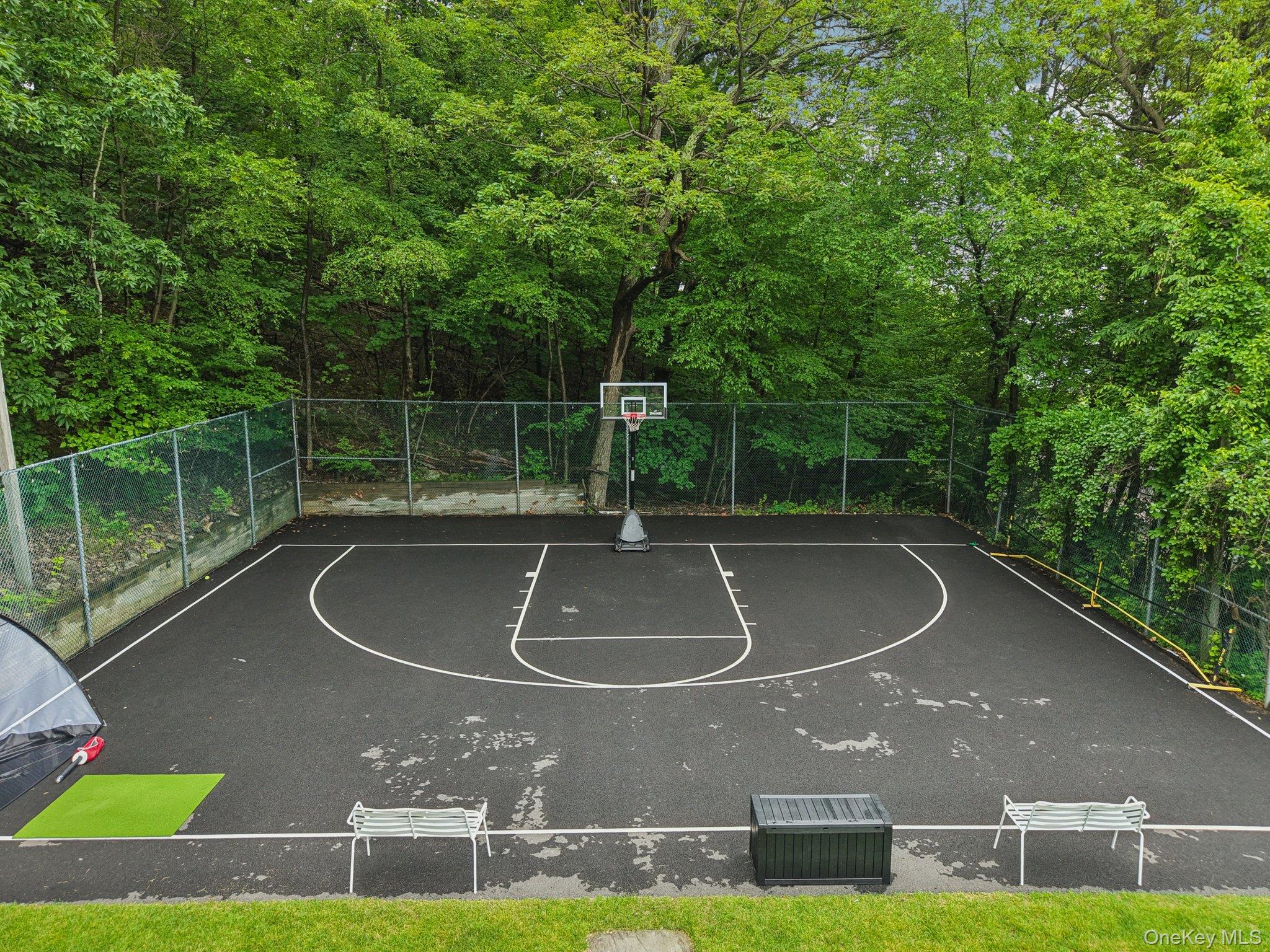 10 Mountain Brook Road