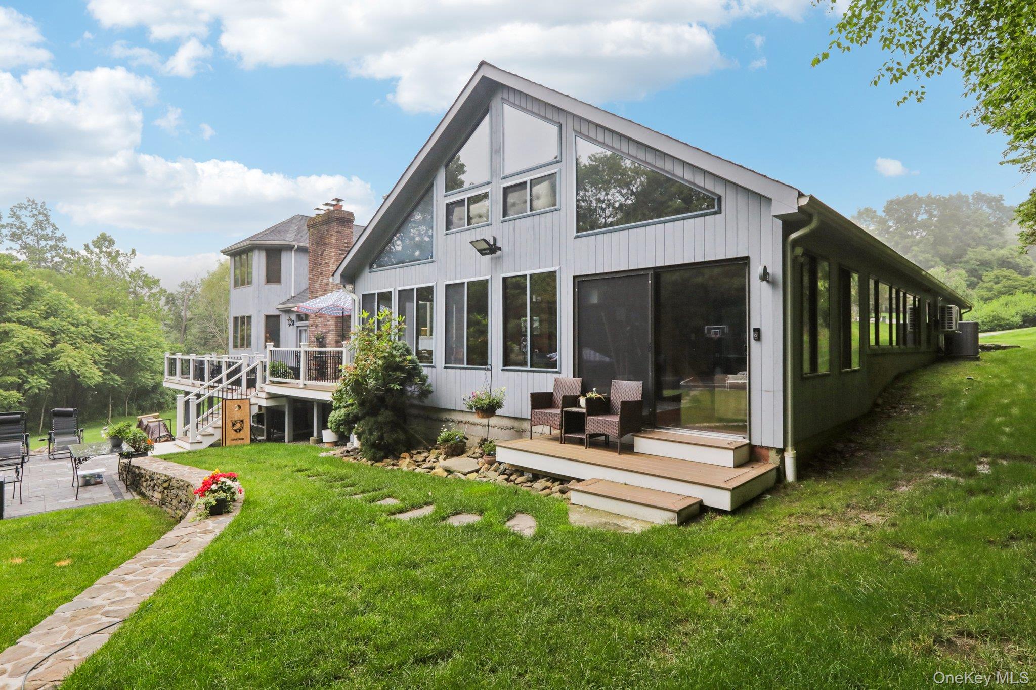 10 Mountain Brook Road