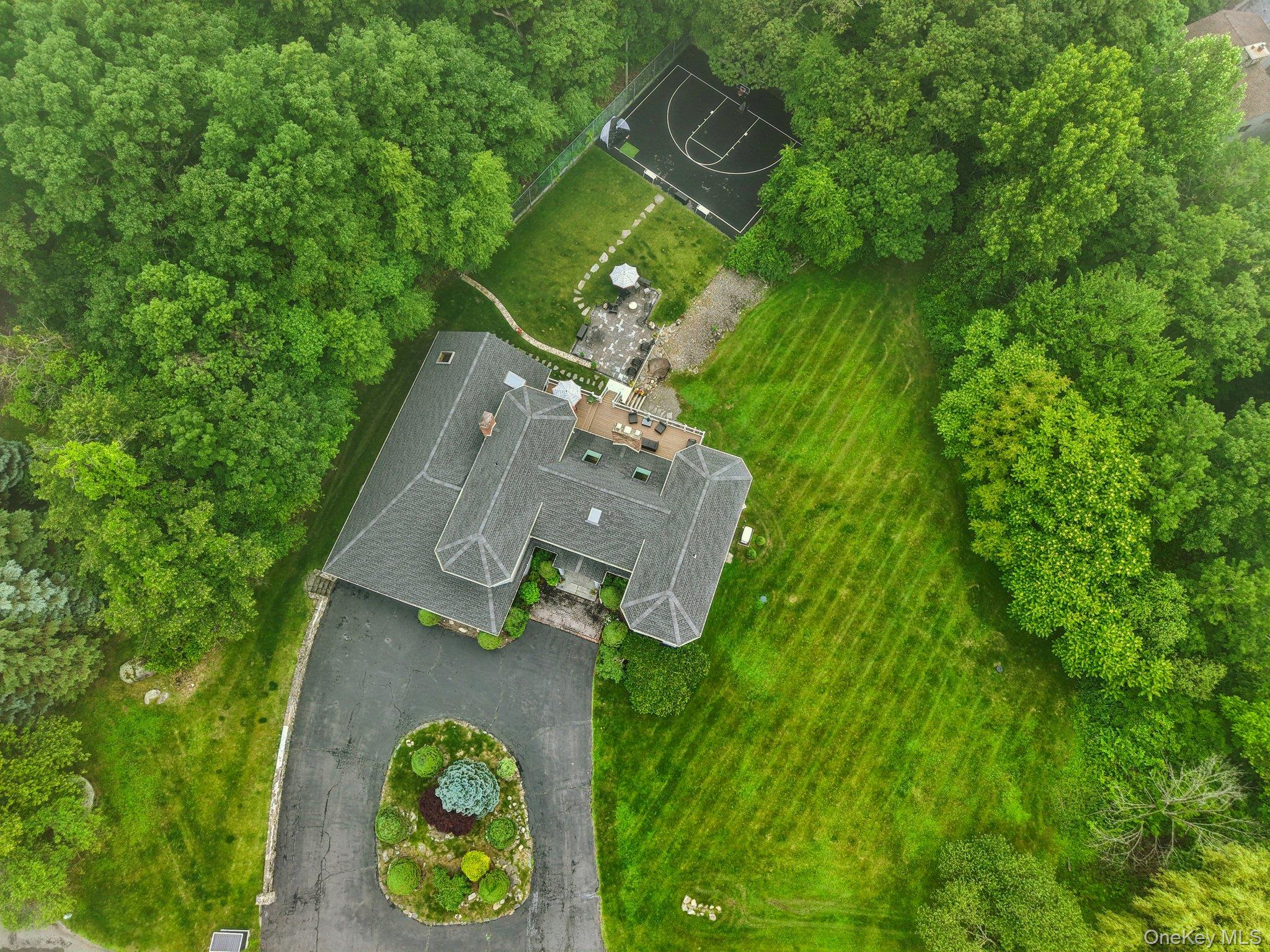10 Mountain Brook Road