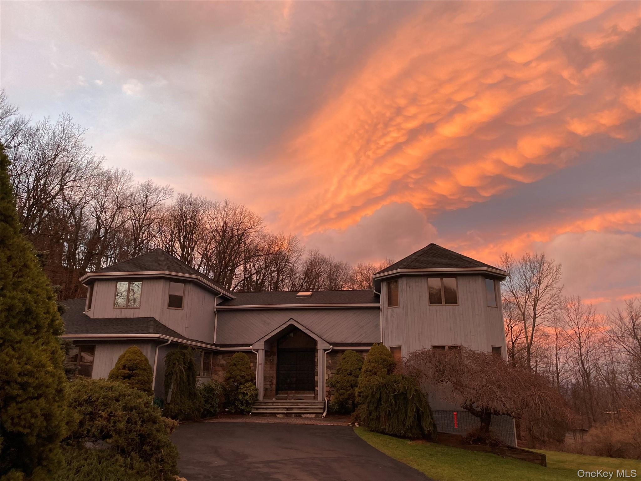 10 Mountain Brook Road