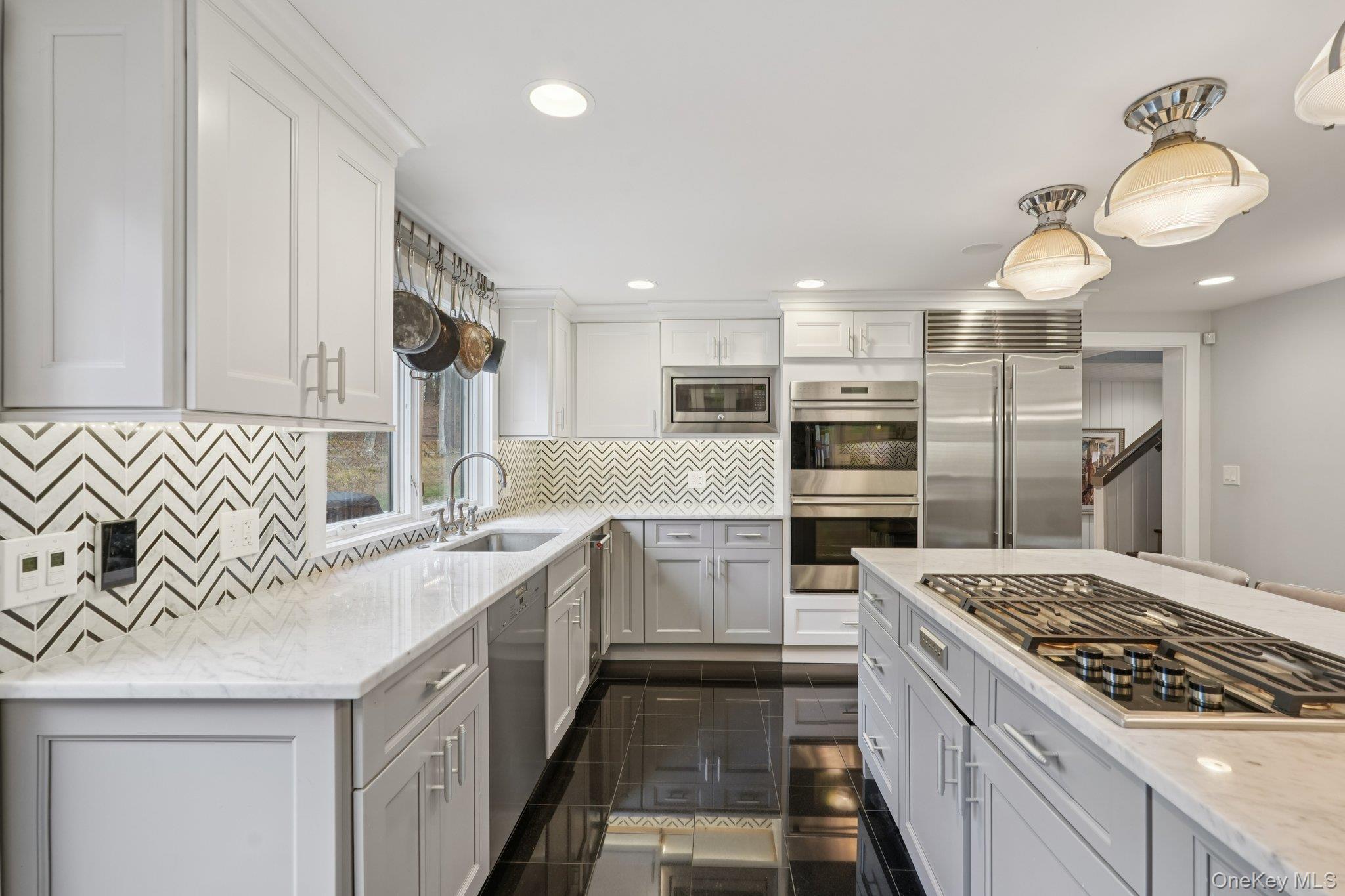 43 Meeting House Road